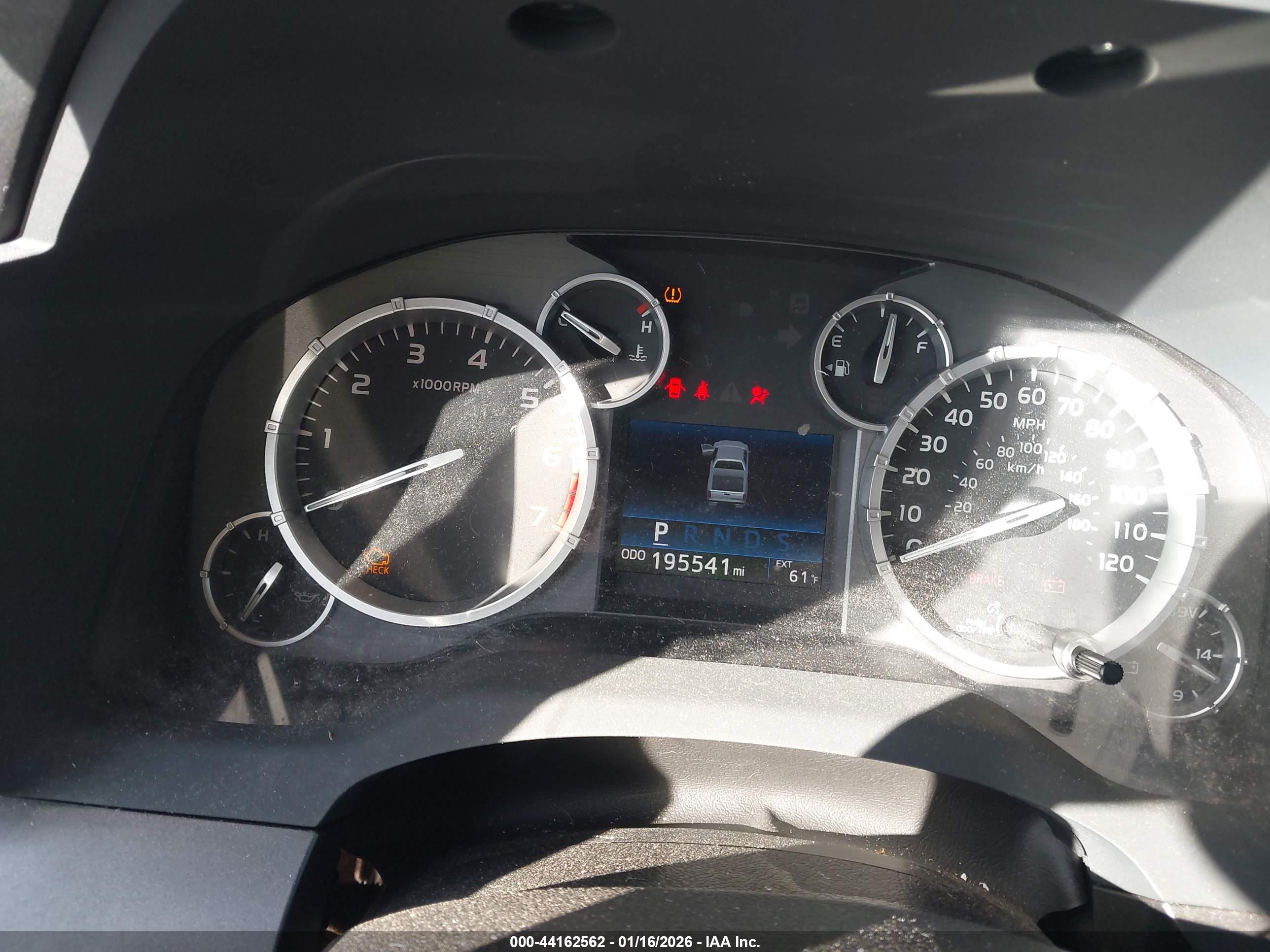 TOYOTA TUNDRA image 7