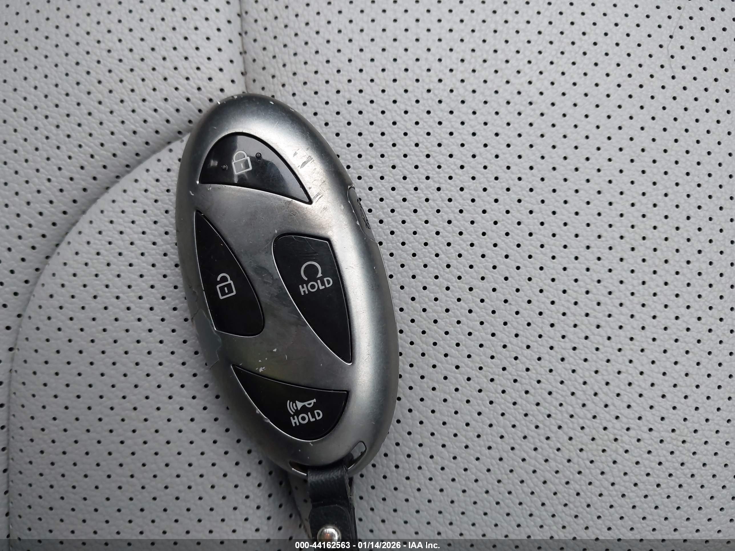 HYUNDAI ELANTRA image 11