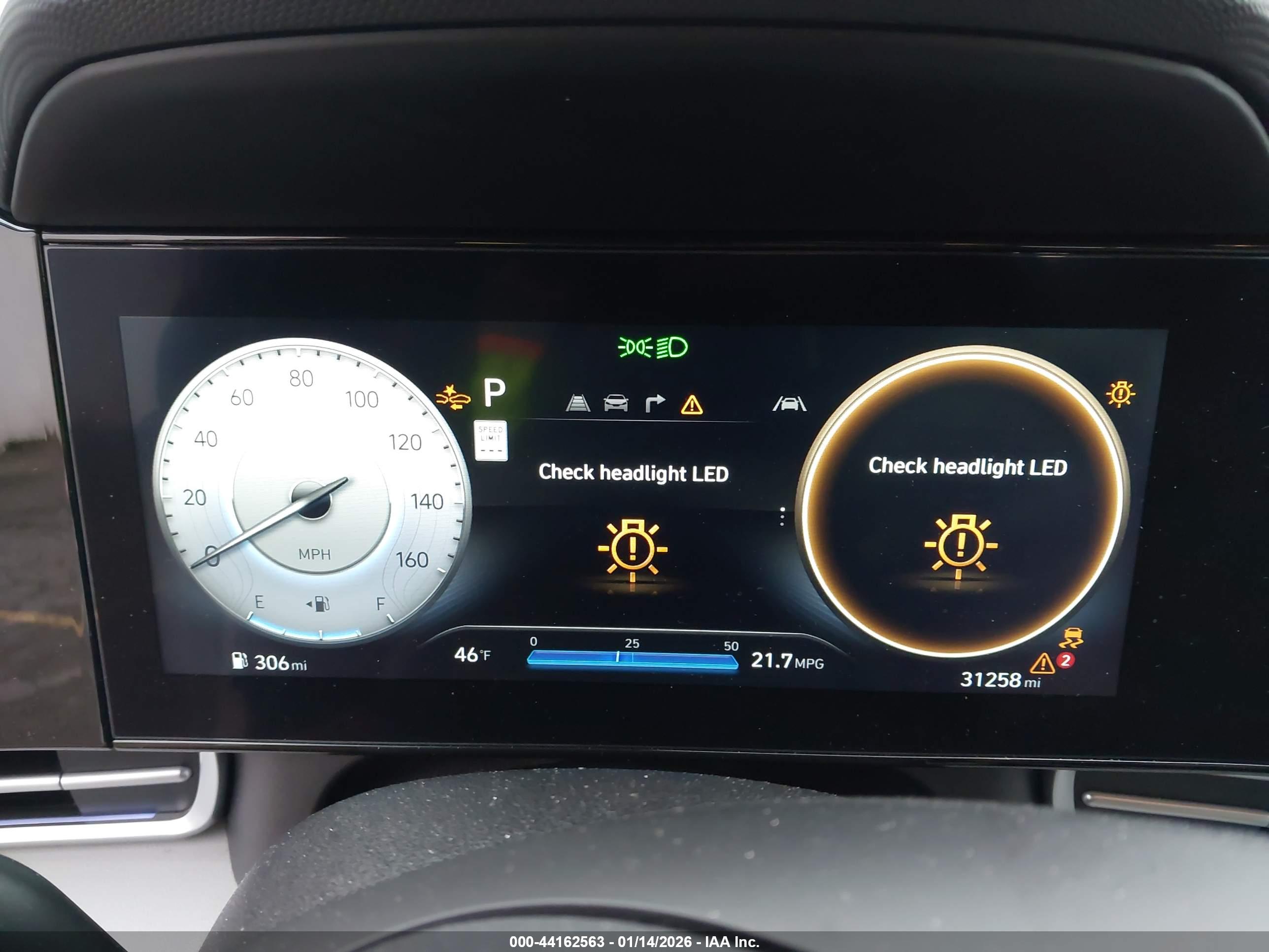 HYUNDAI ELANTRA image 7