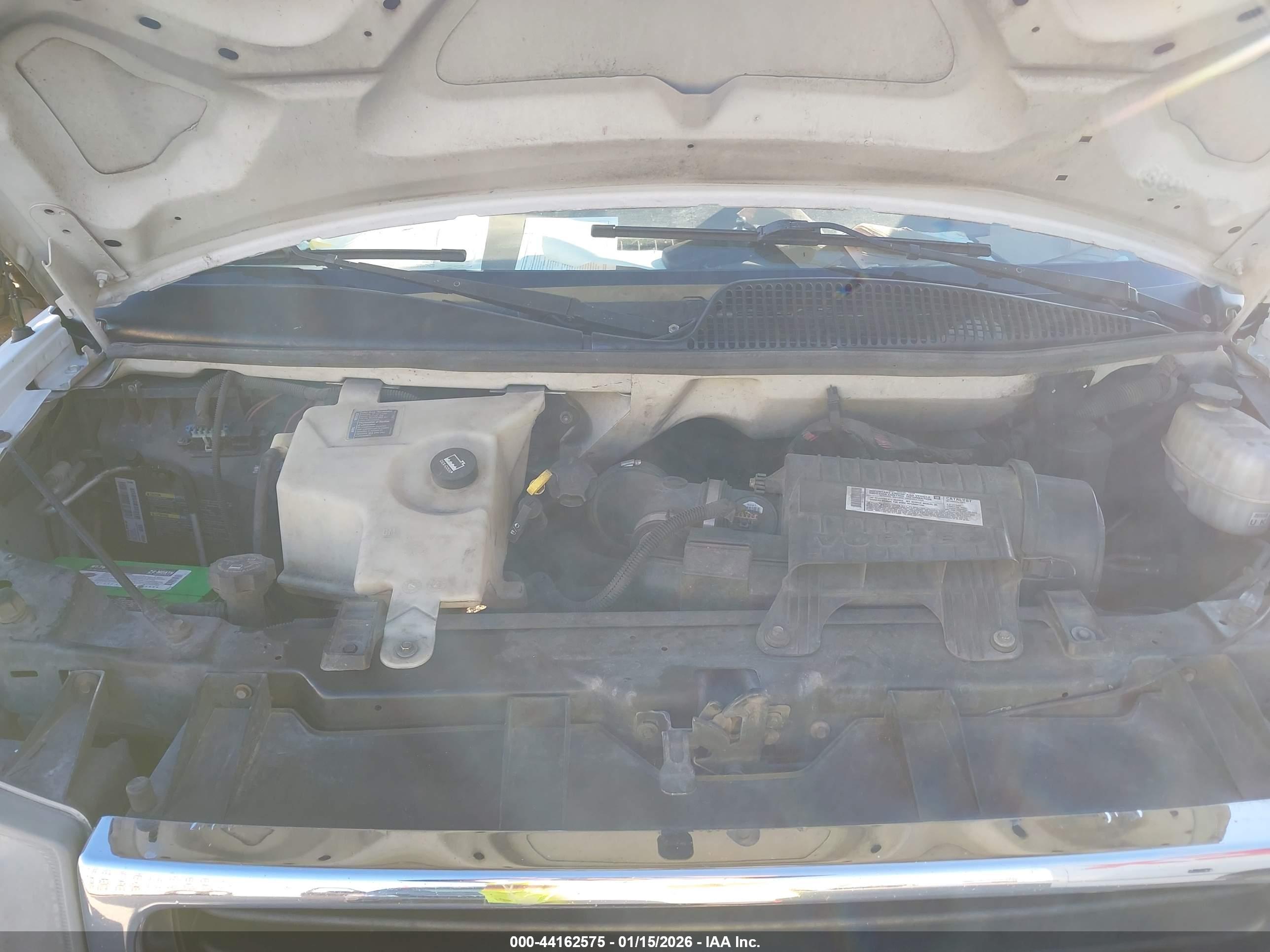 GMC SAVANA image 10