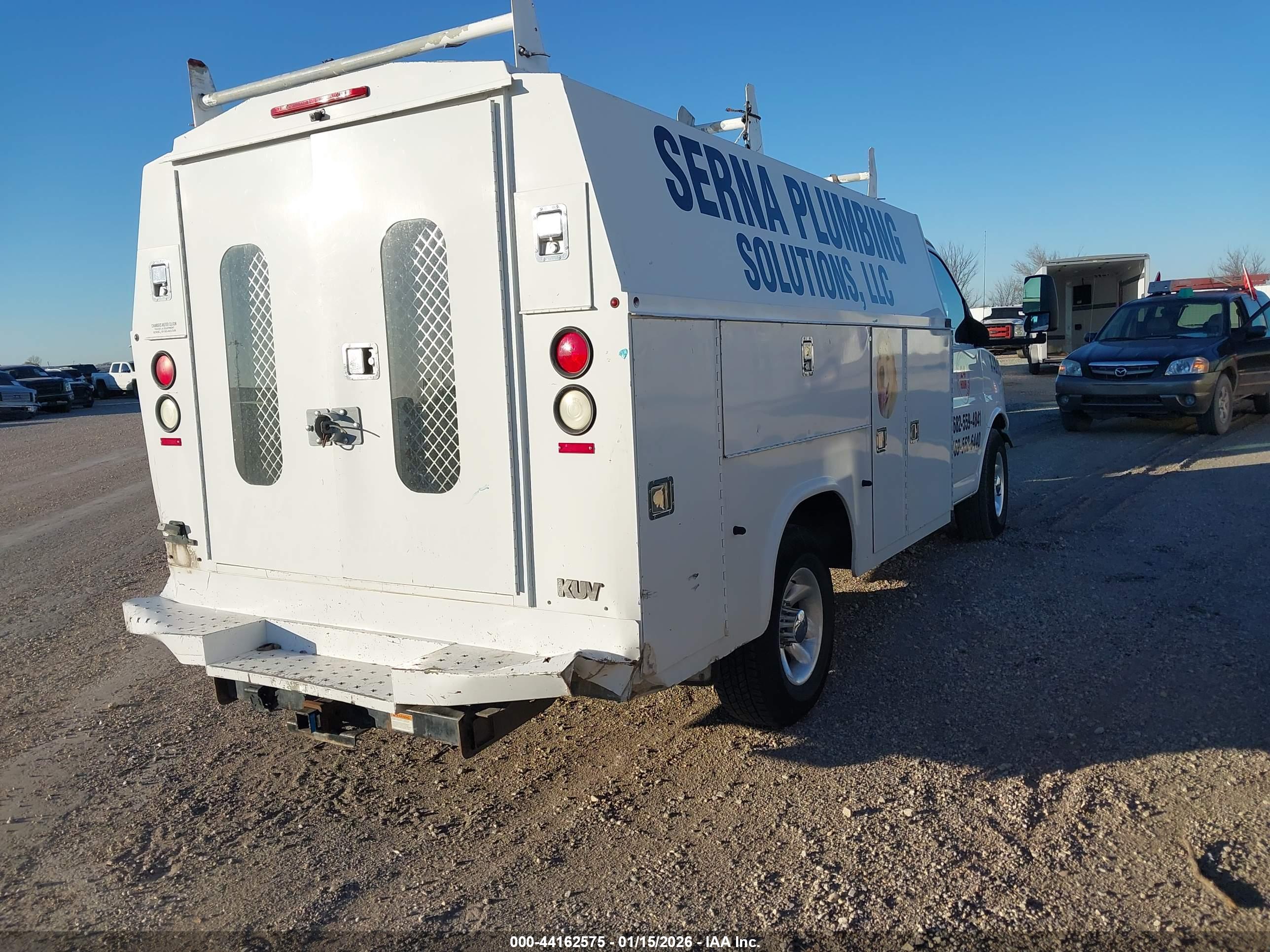 GMC SAVANA image 4