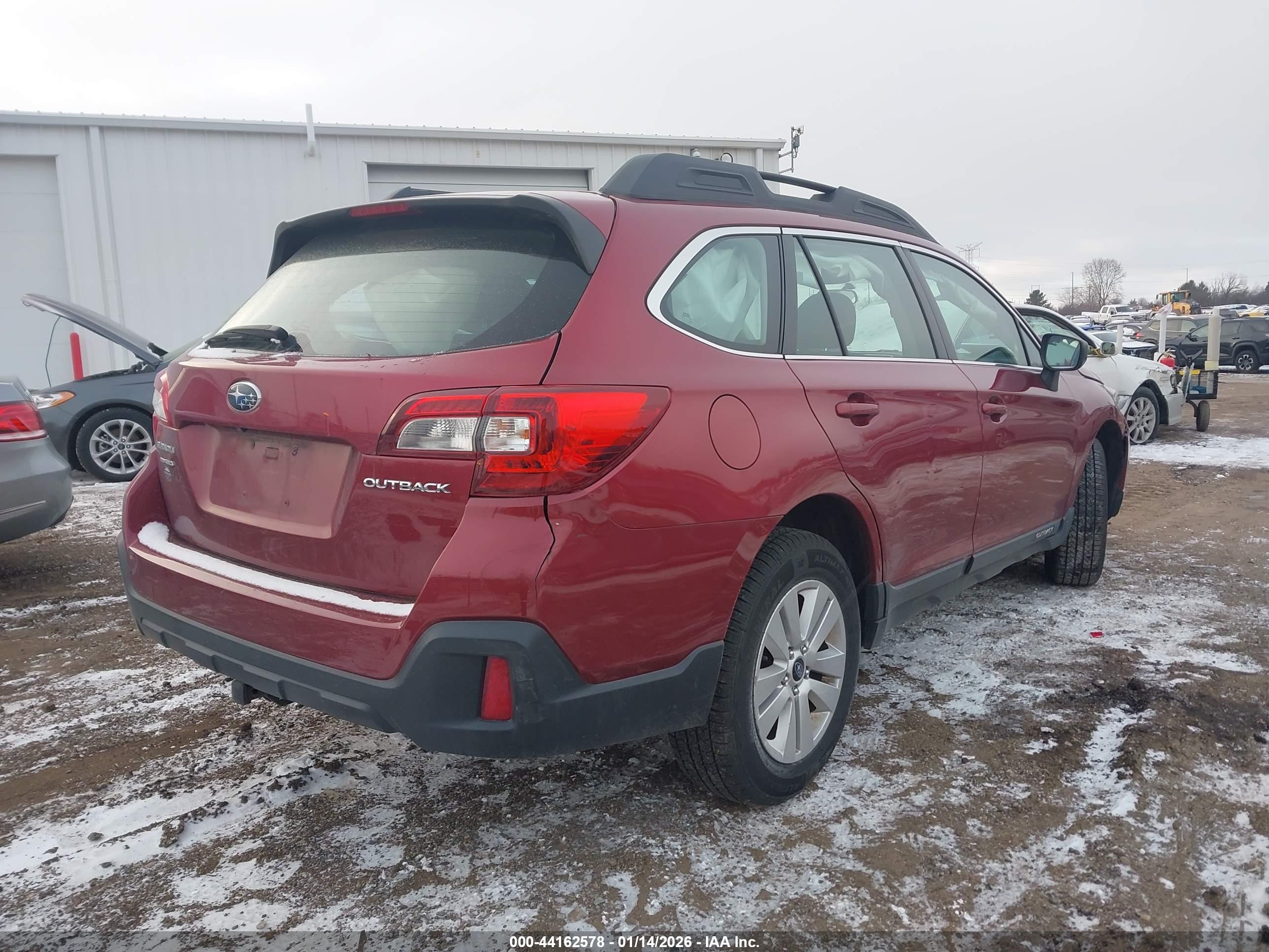 SUBARU OUTBACK image 4