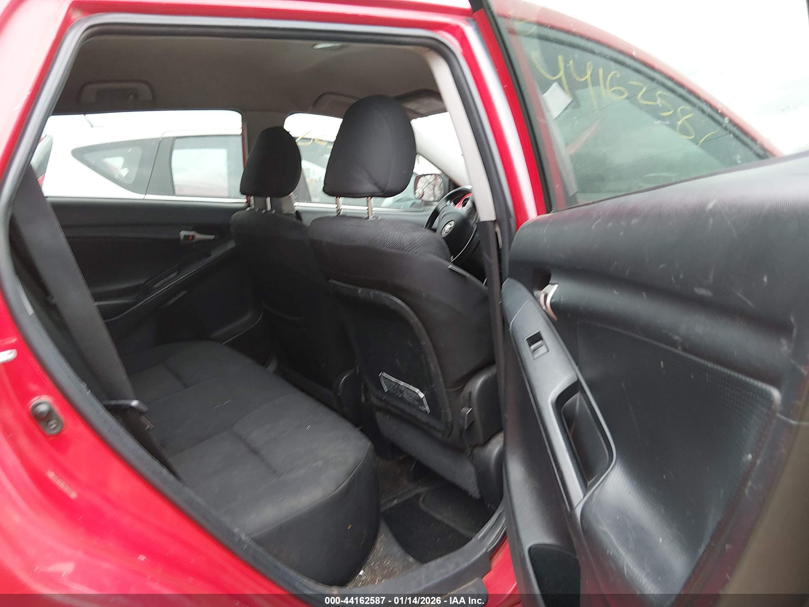 TOYOTA MATRIX image 8