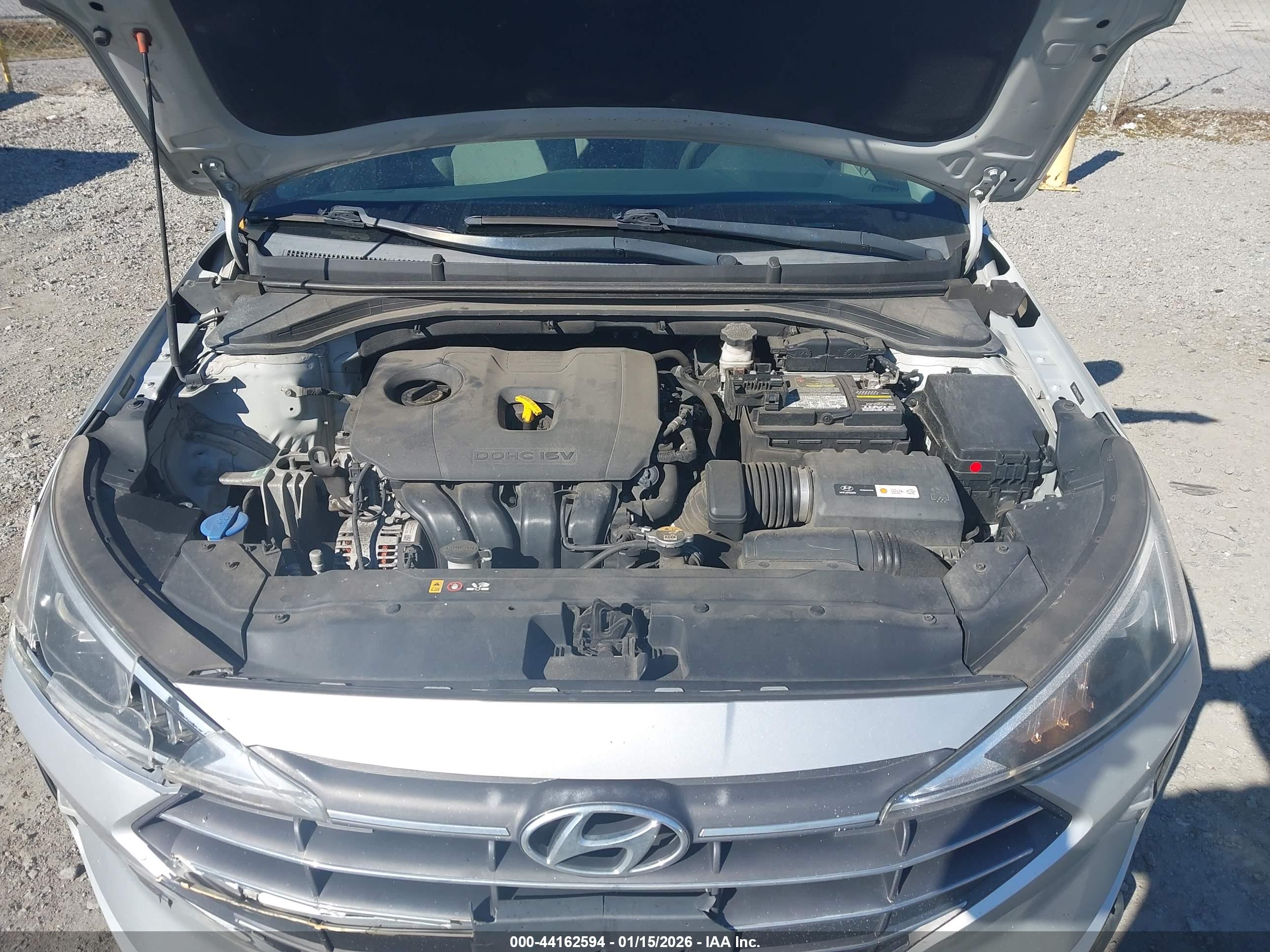 HYUNDAI ELANTRA image 10