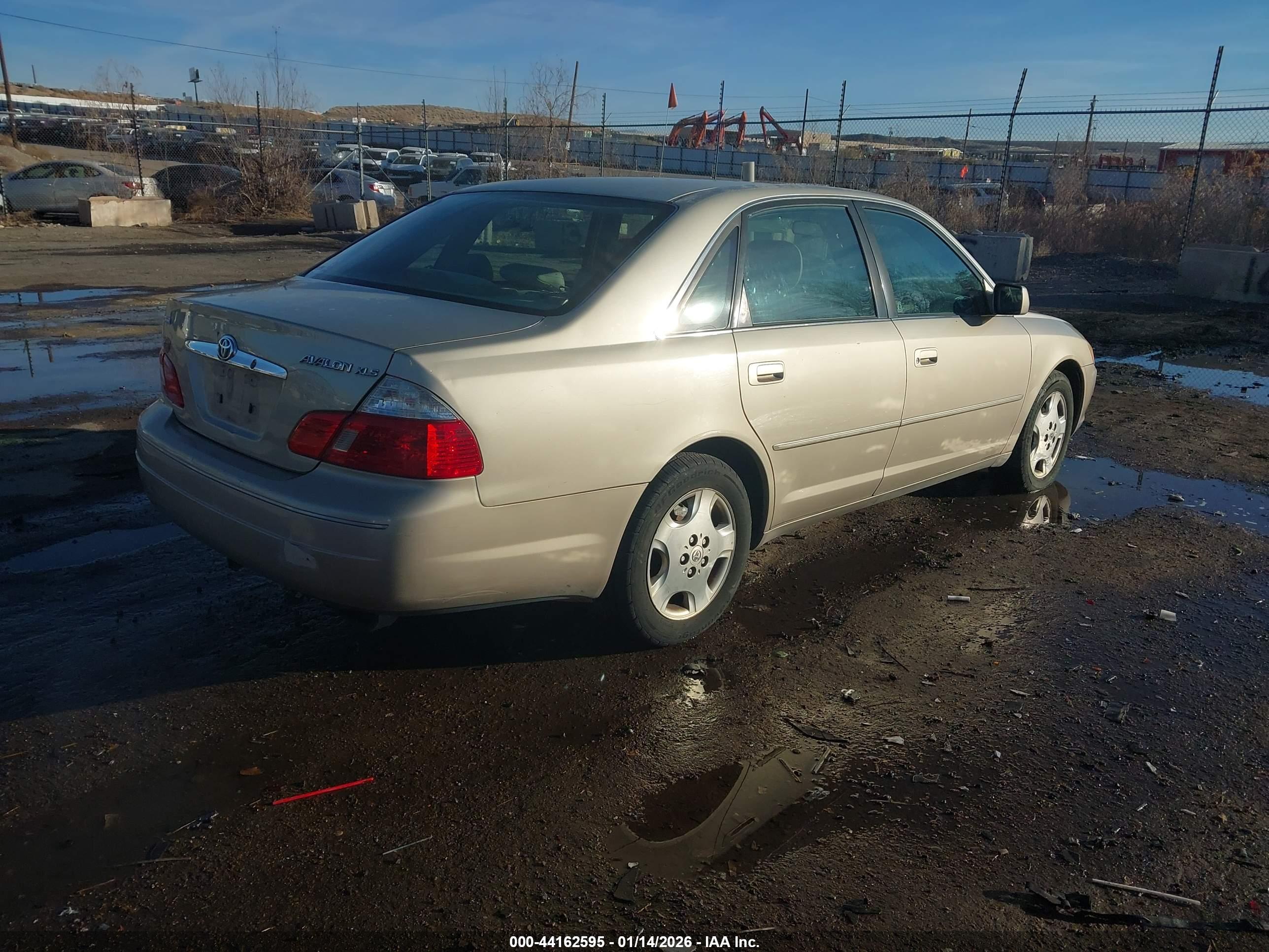 TOYOTA AVALON image 4