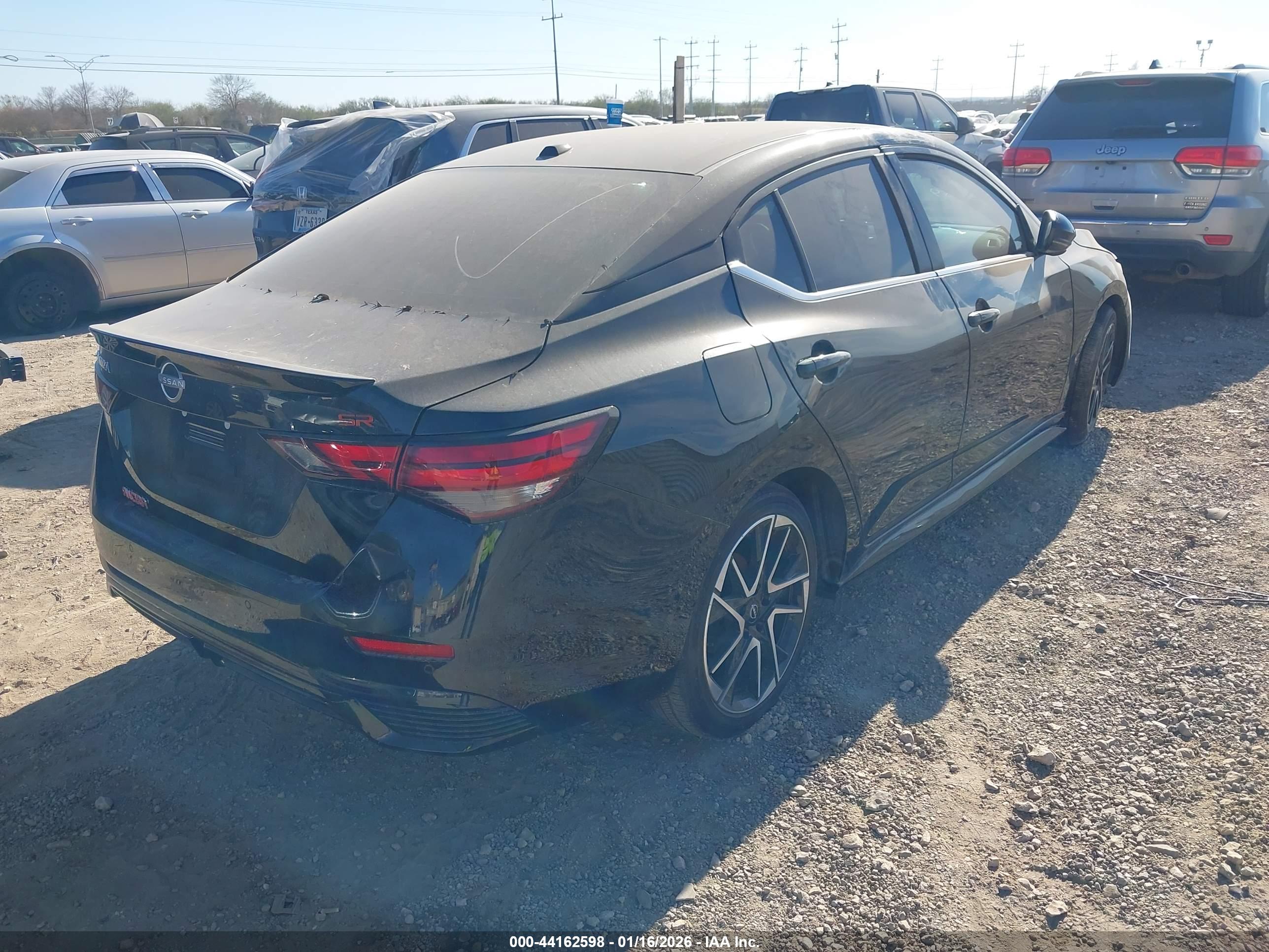 NISSAN SENTRA image 4