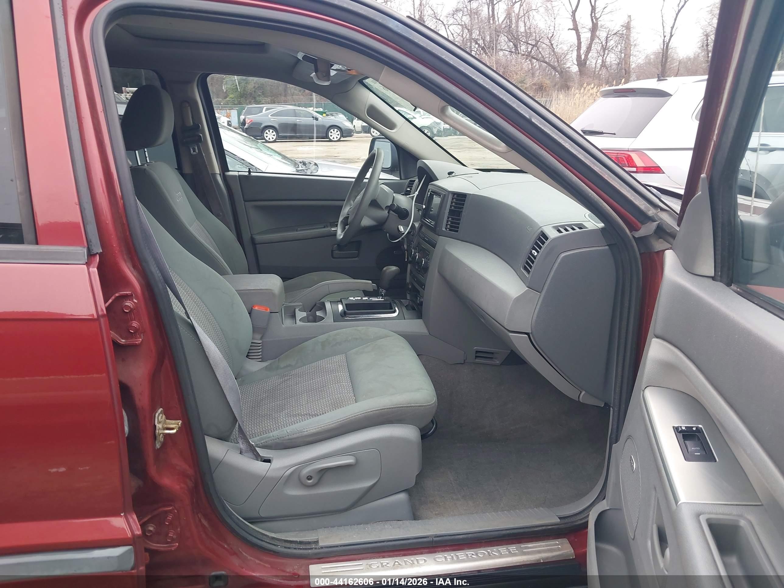 JEEP GRAND image 5