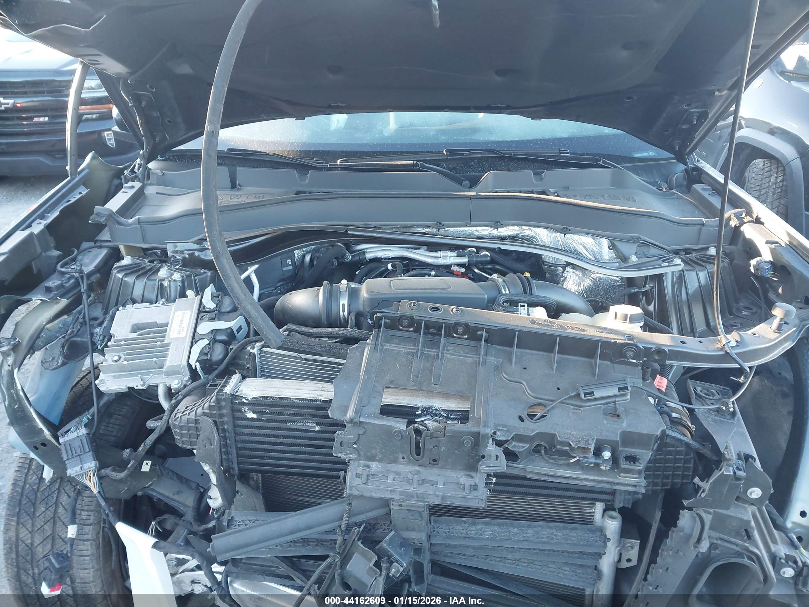 FORD EXPLORER image 10