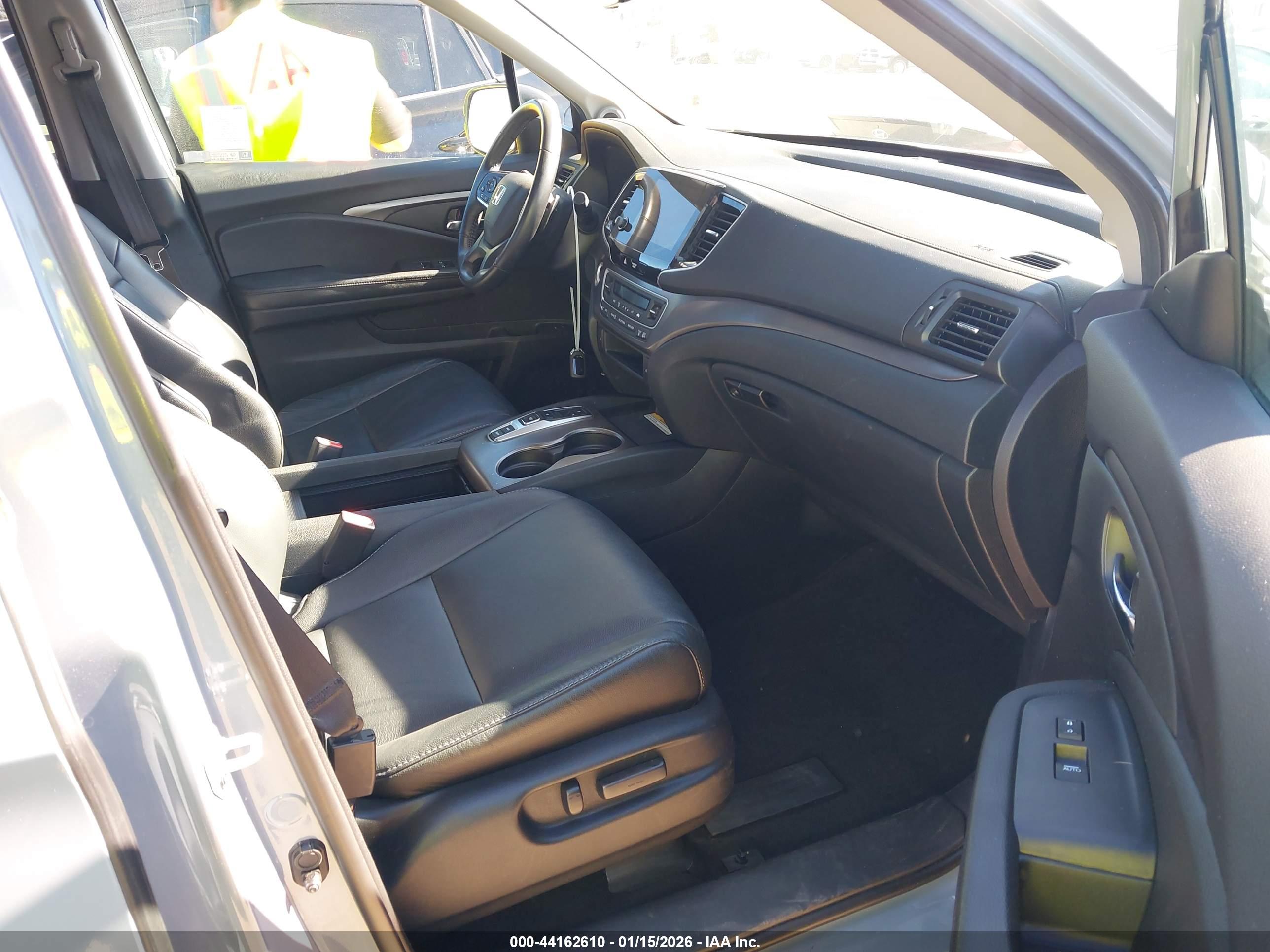 HONDA PILOT image 5