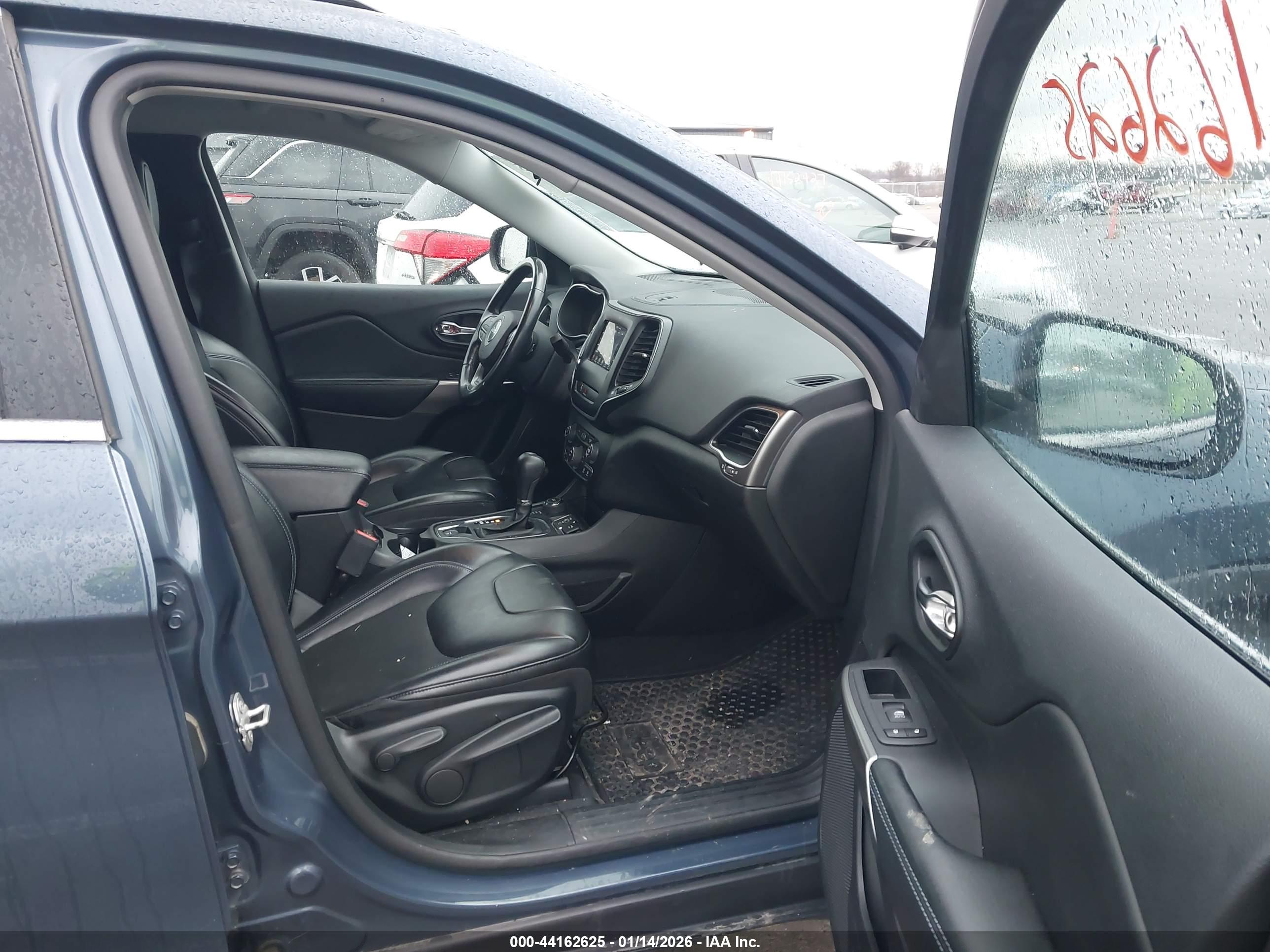 JEEP CHEROKEE image 5