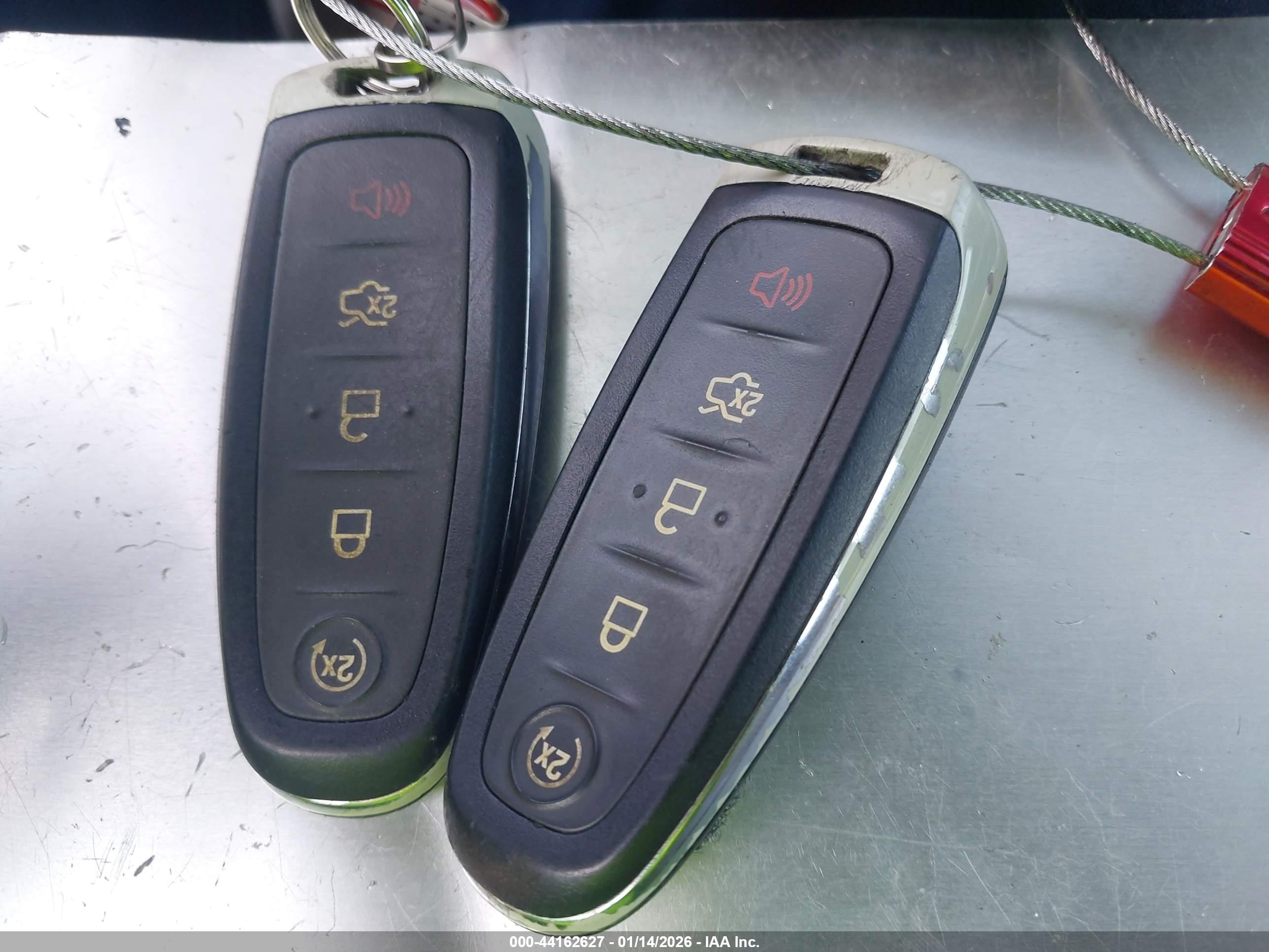 FORD C-MAX image 11