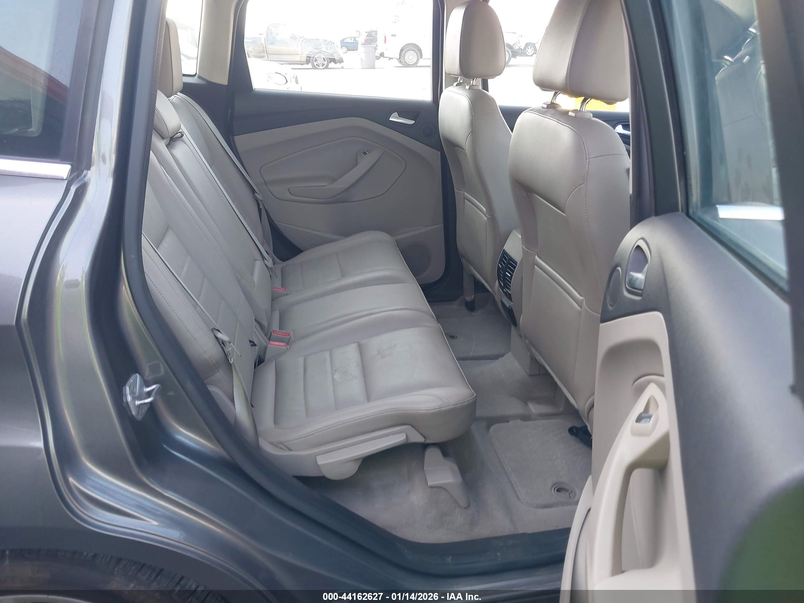 FORD C-MAX image 8