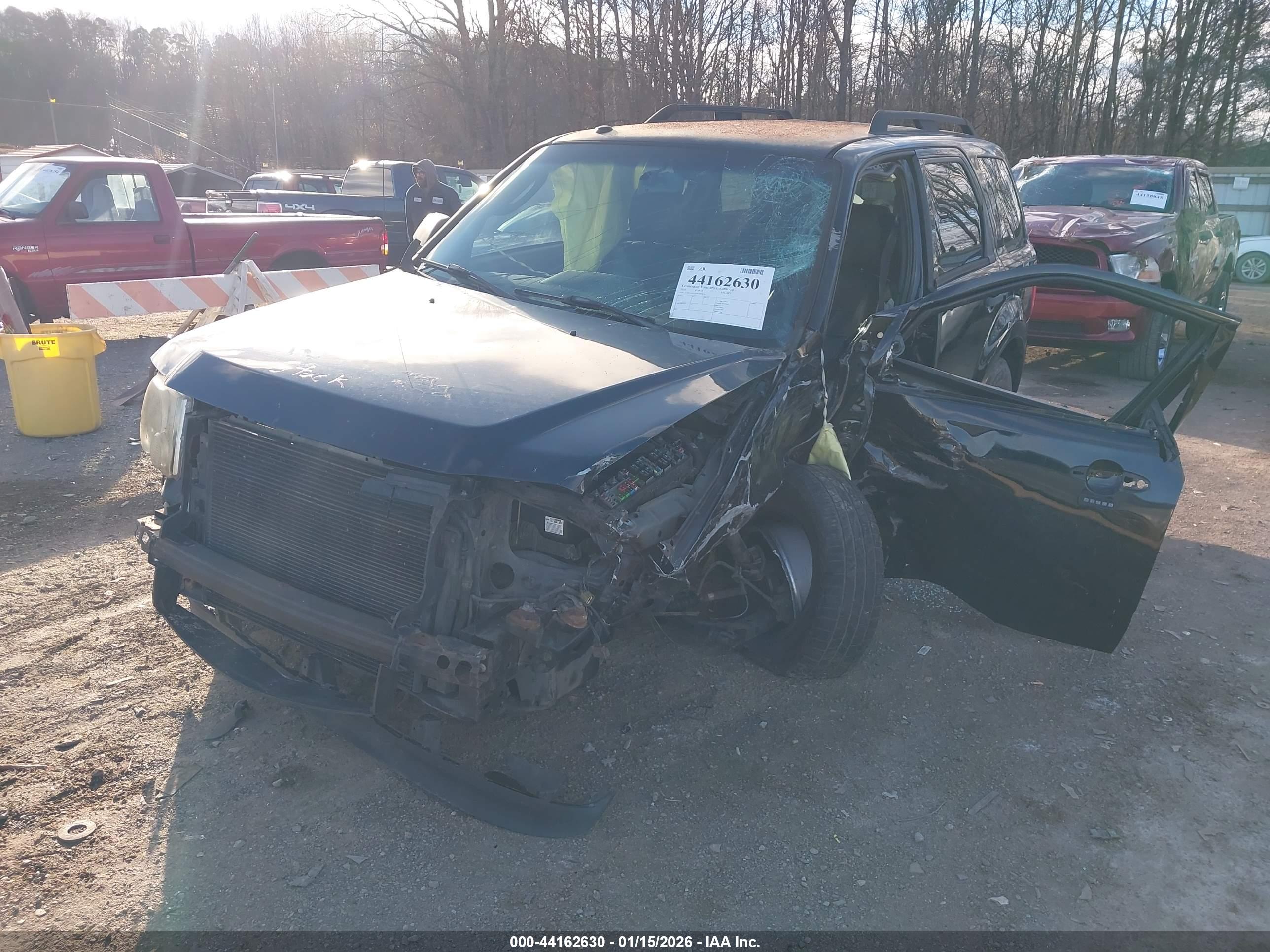 FORD ESCAPE image 6