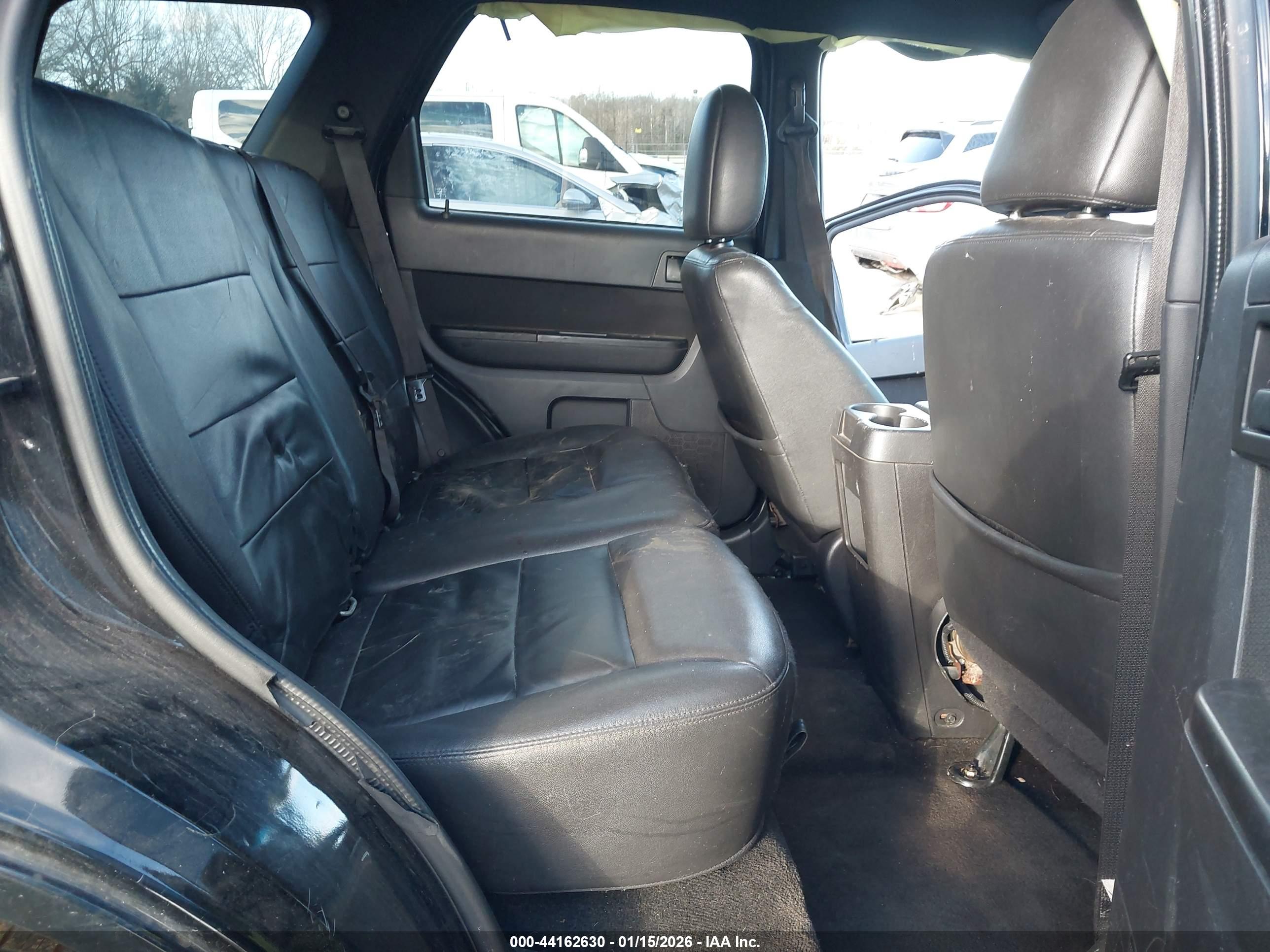 FORD ESCAPE image 8