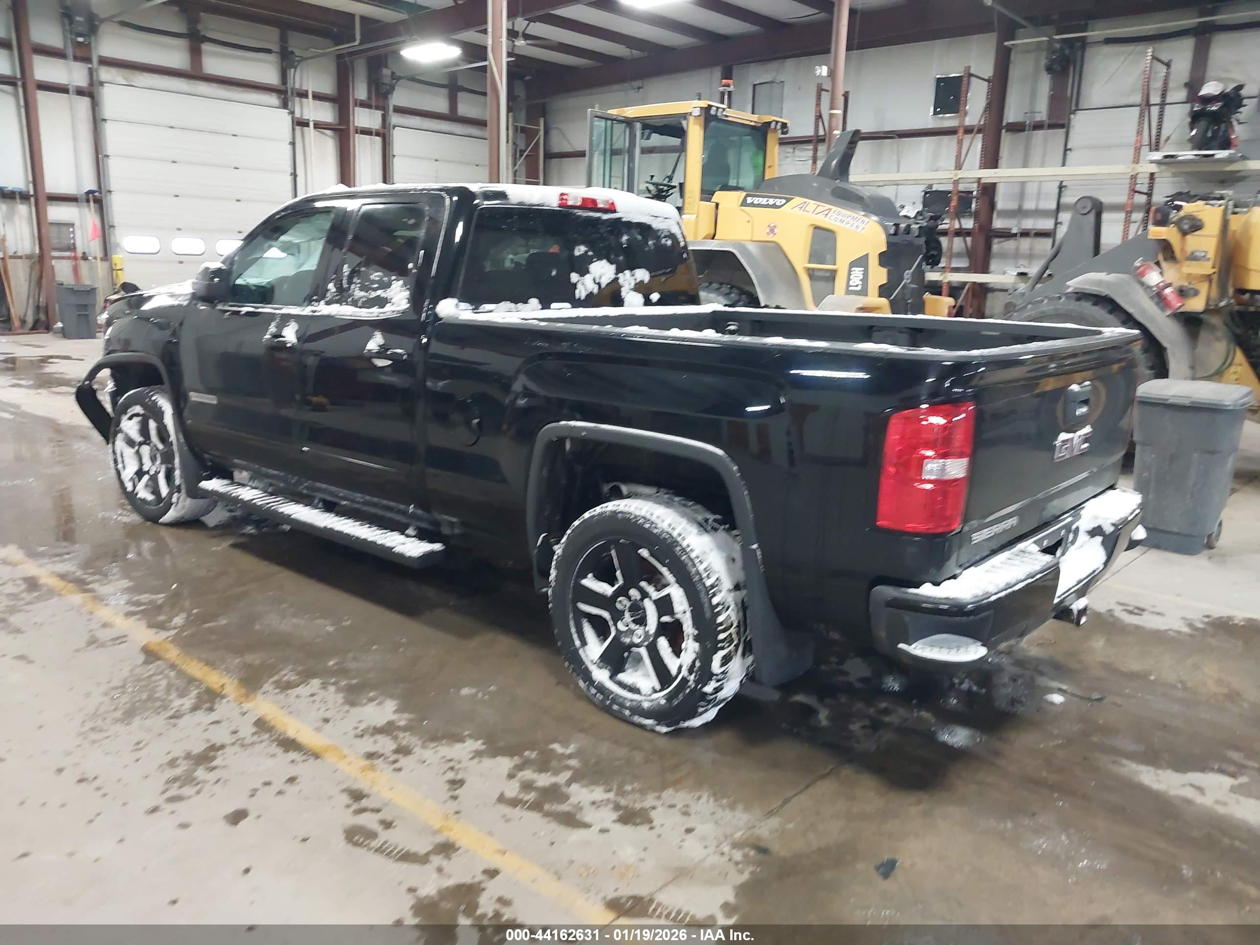GMC SIERRA image 3
