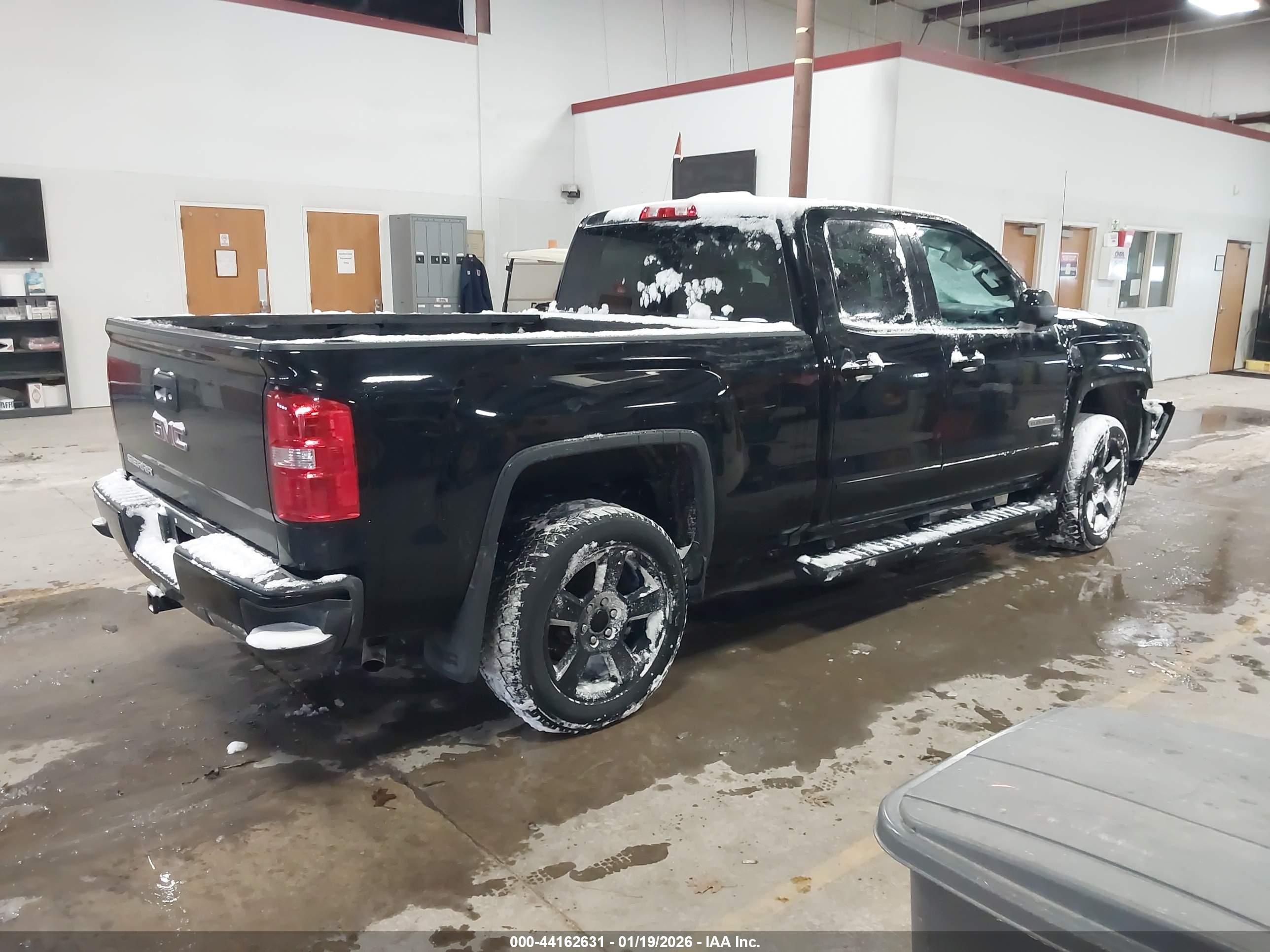 GMC SIERRA image 4
