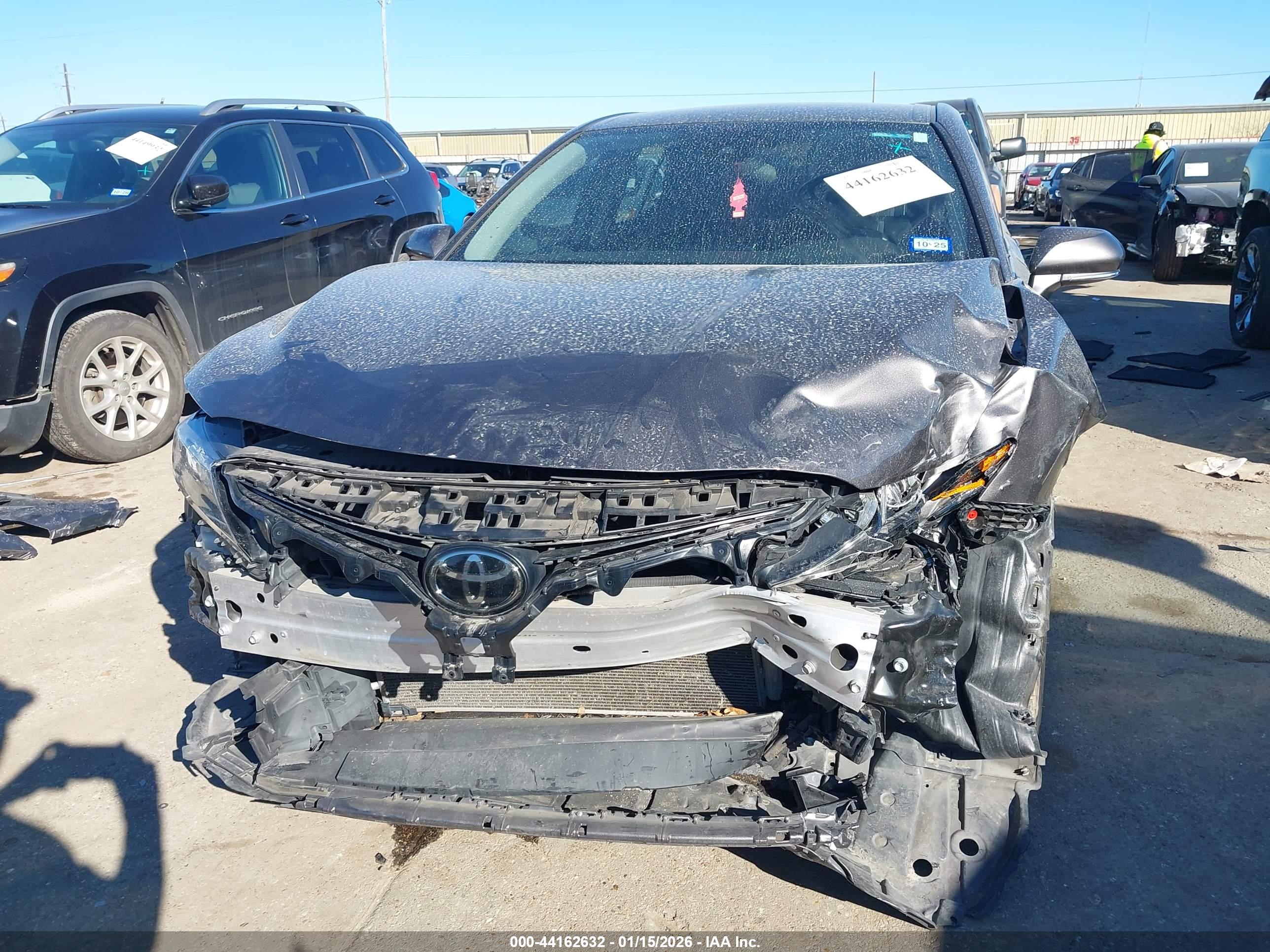 TOYOTA CAMRY image 6