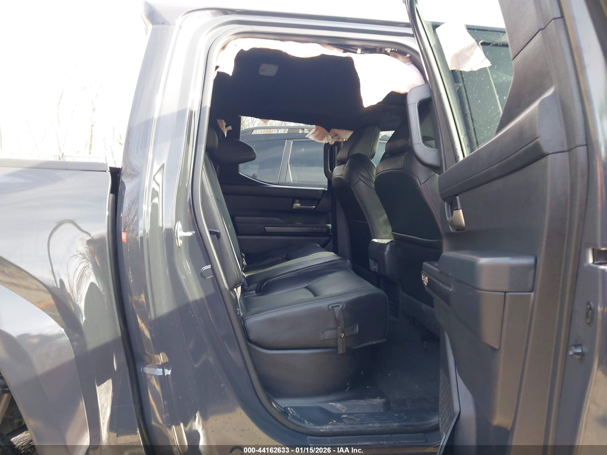 TOYOTA TACOMA image 8