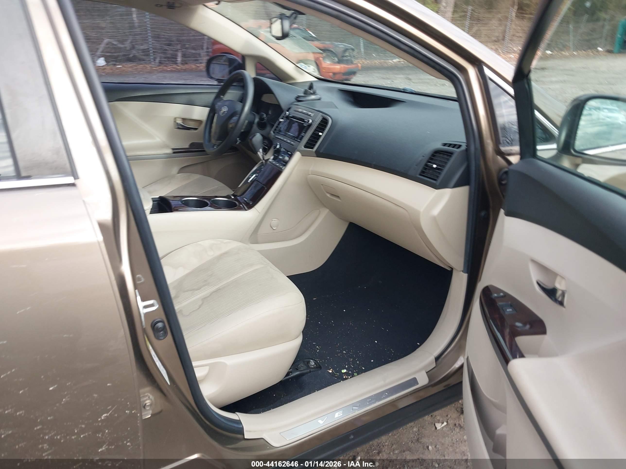 TOYOTA VENZA image 5