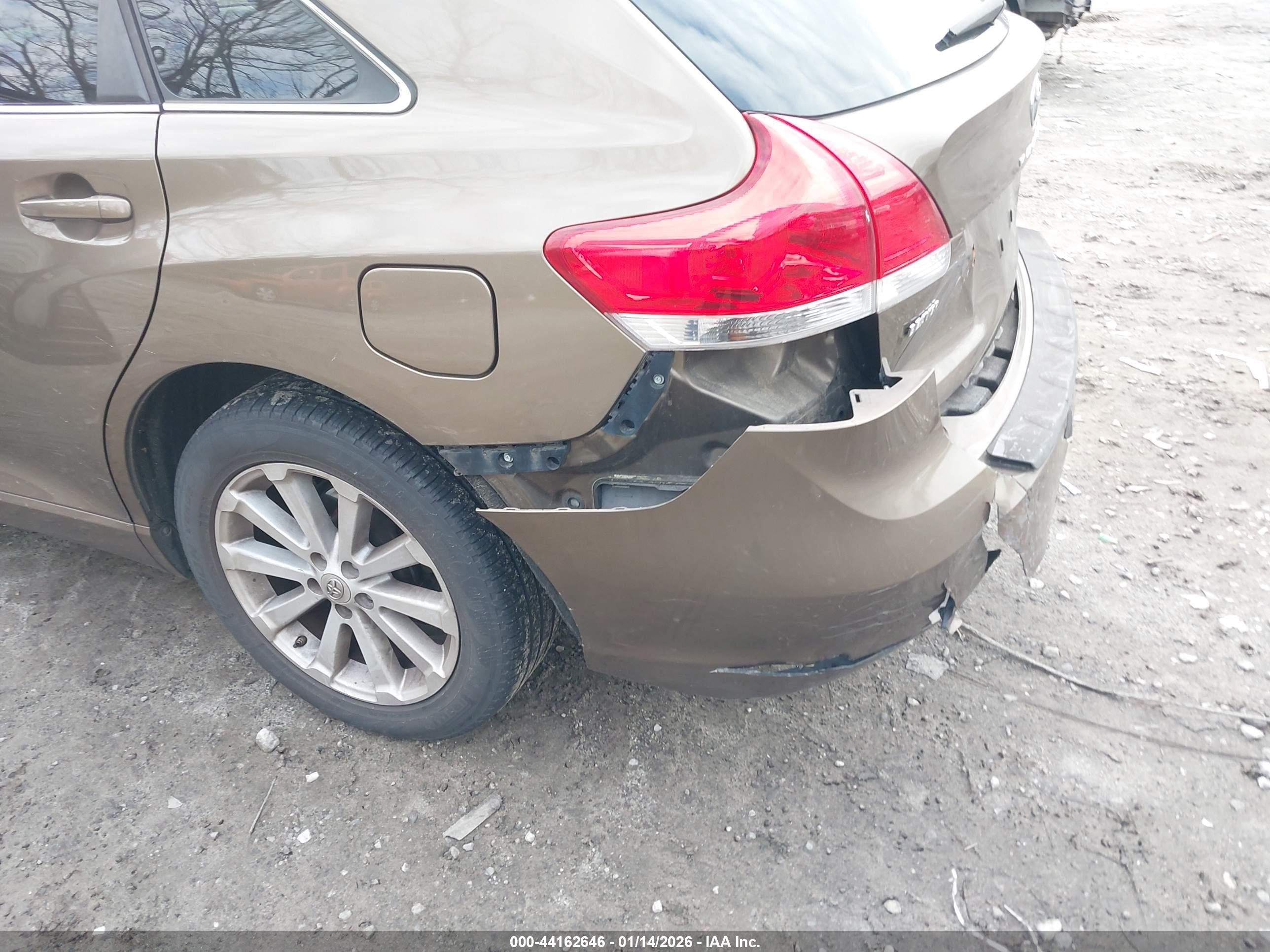 TOYOTA VENZA image 6