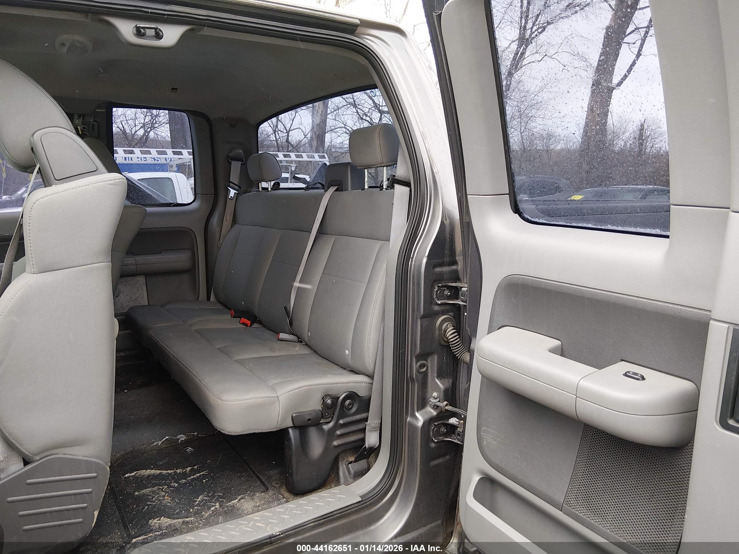 FORD F-150 image 8