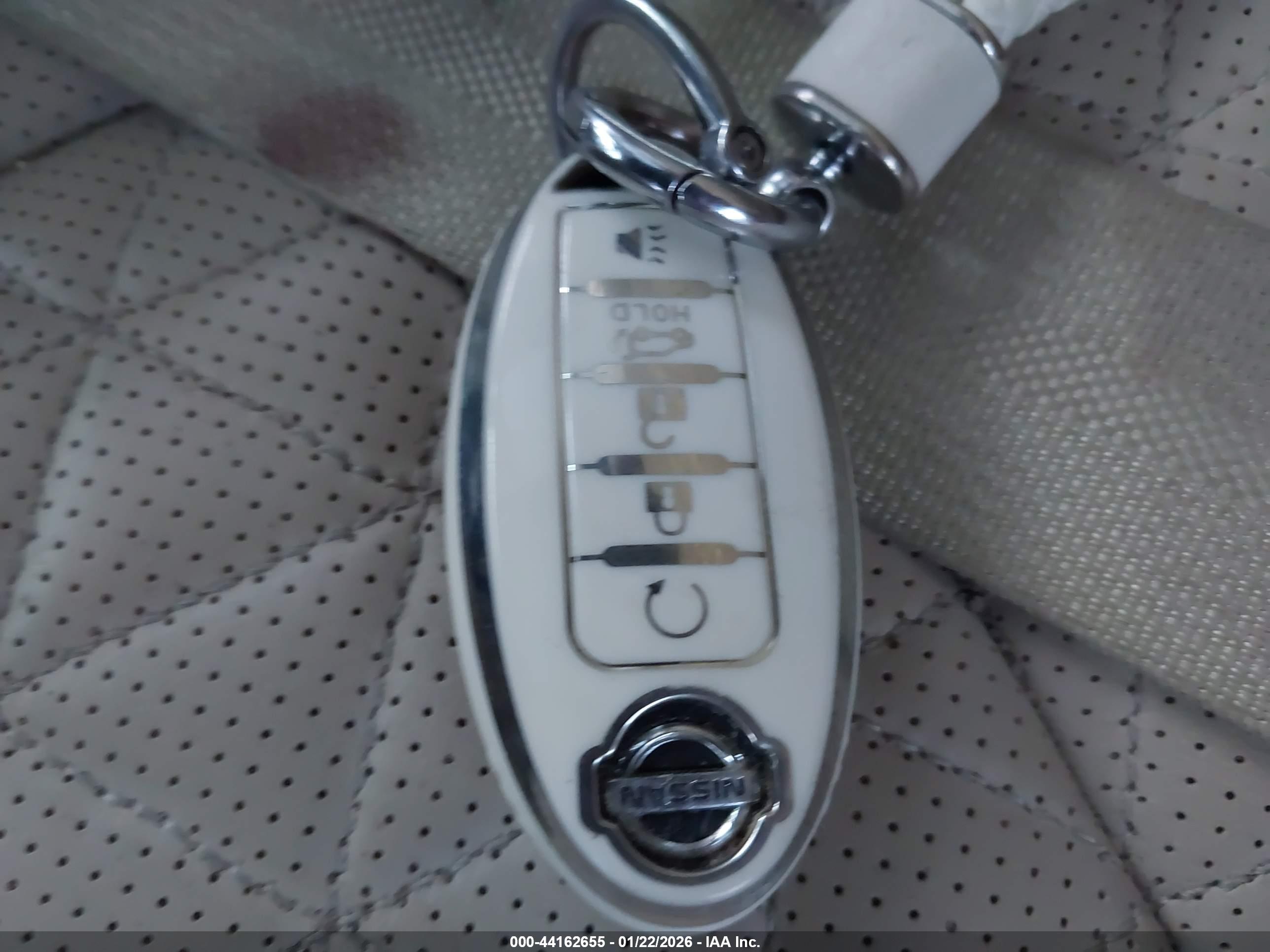 NISSAN MURANO image 11