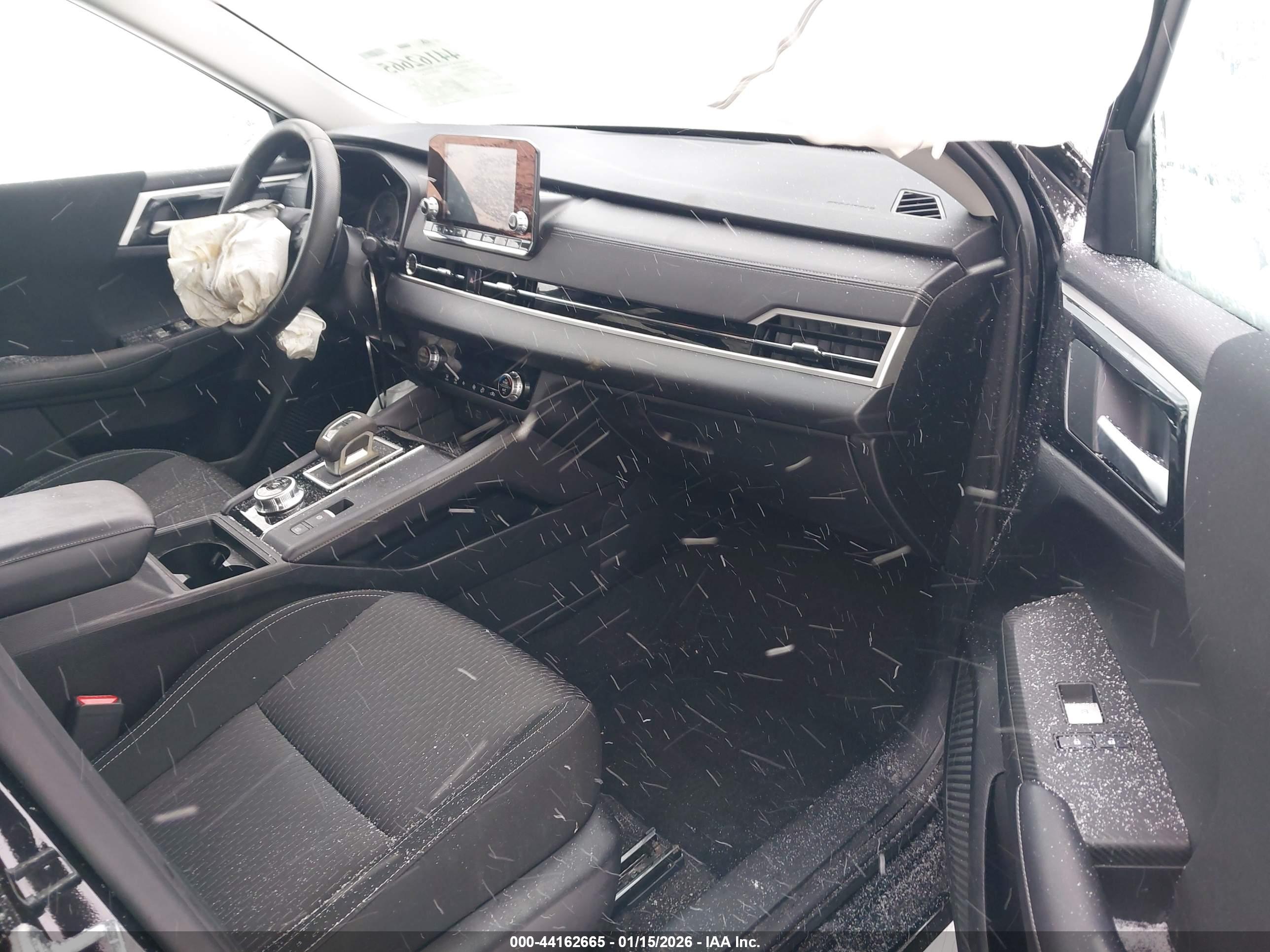 MITSUBISHI OUTLANDER image 5