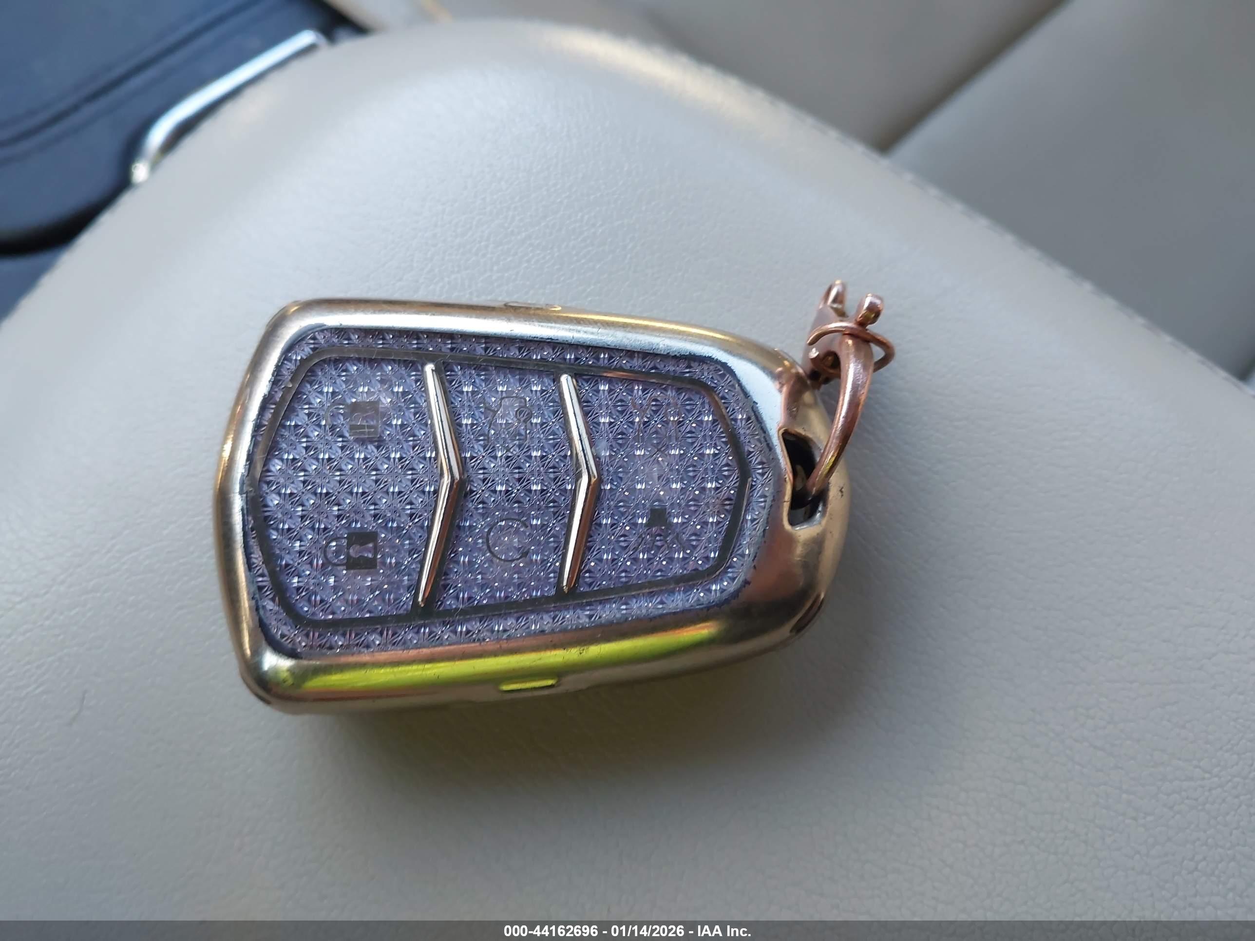 CADILLAC XT5 image 11