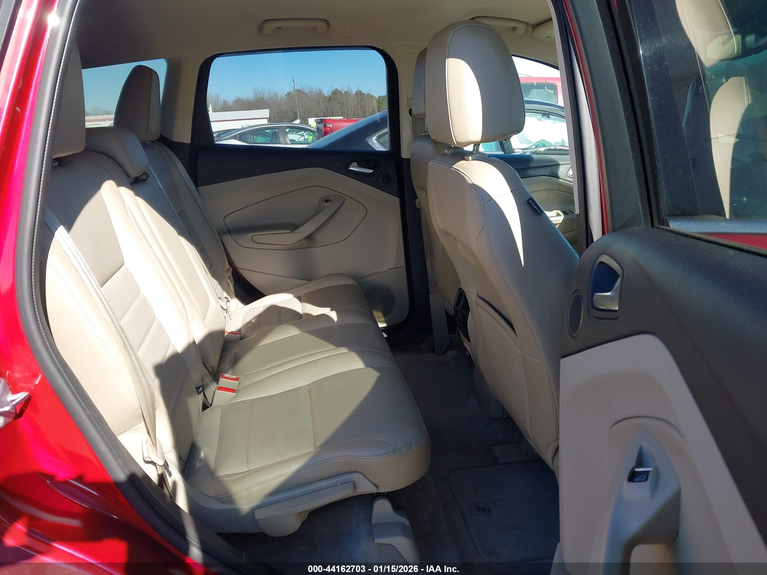 FORD ESCAPE image 8
