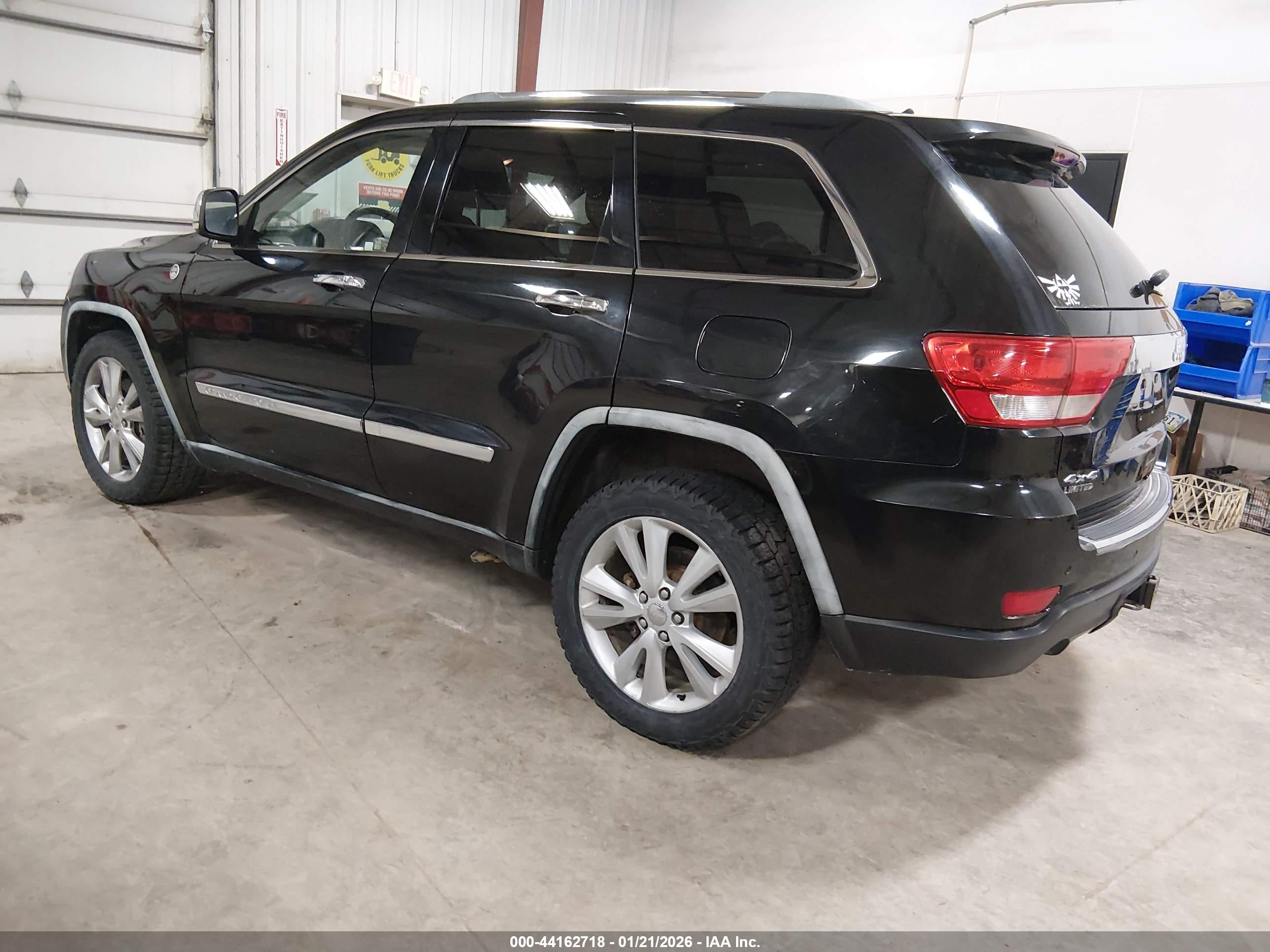 JEEP GRAND image 3
