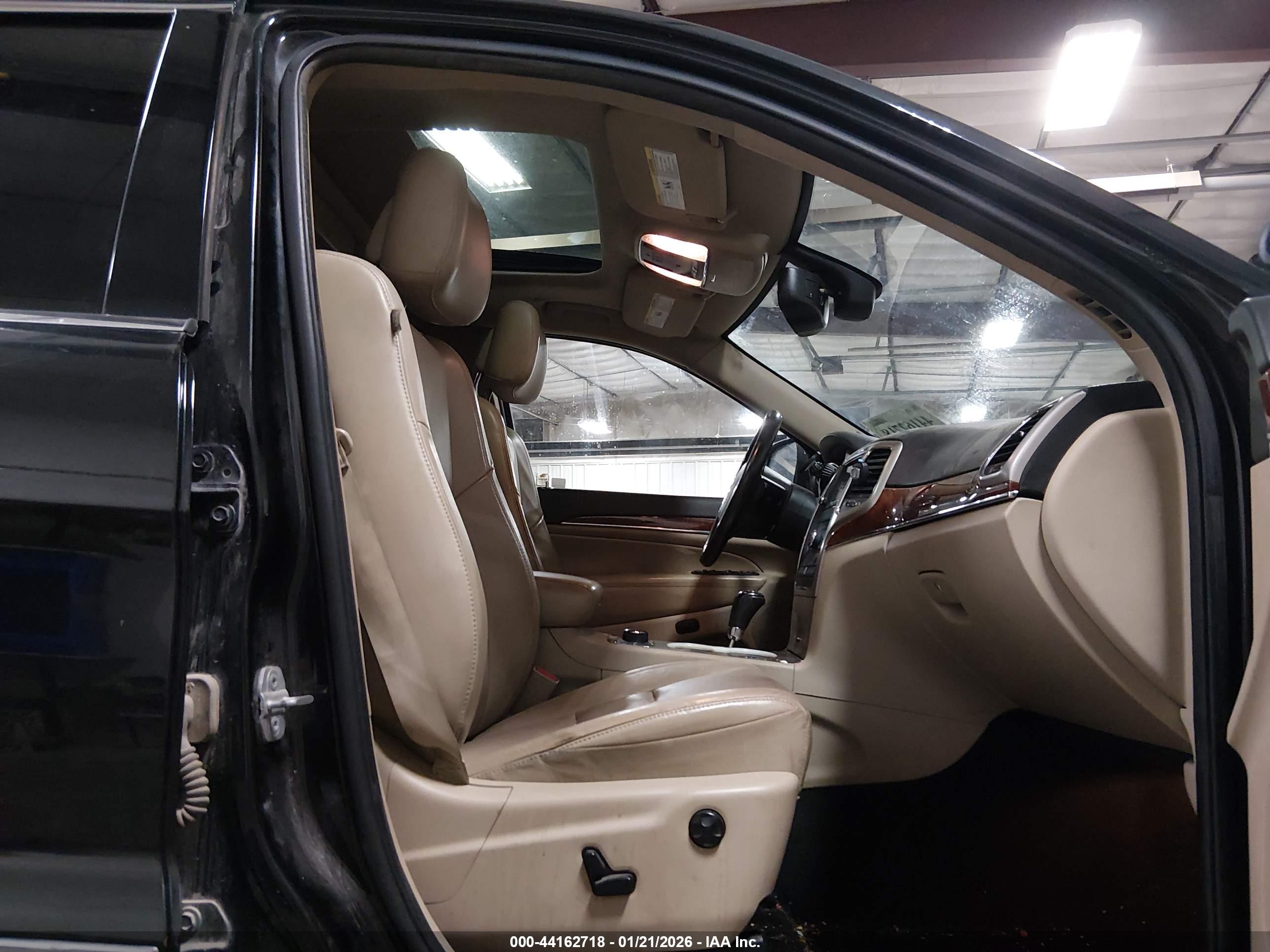 JEEP GRAND image 5
