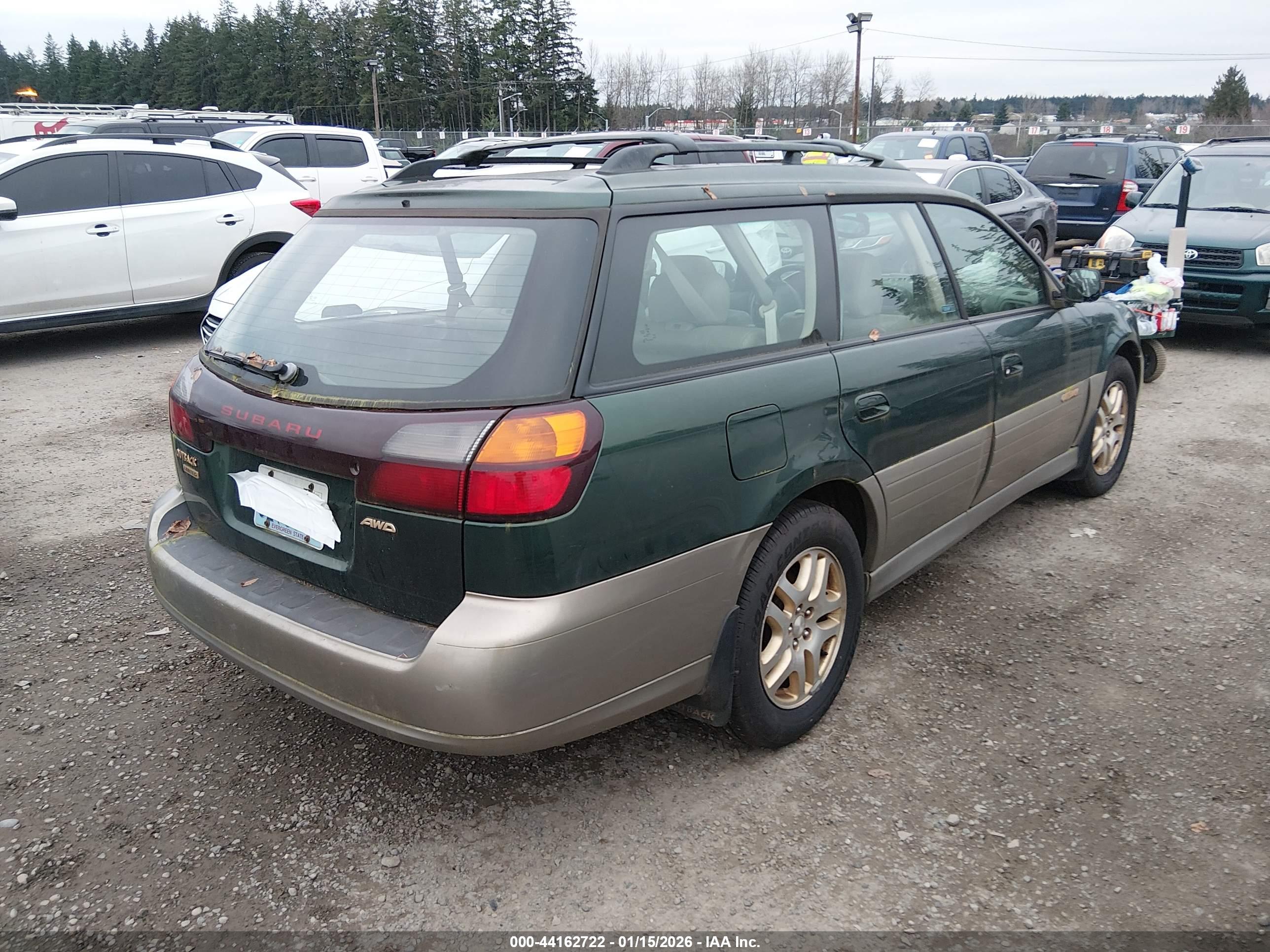 SUBARU OUTBACK image 4