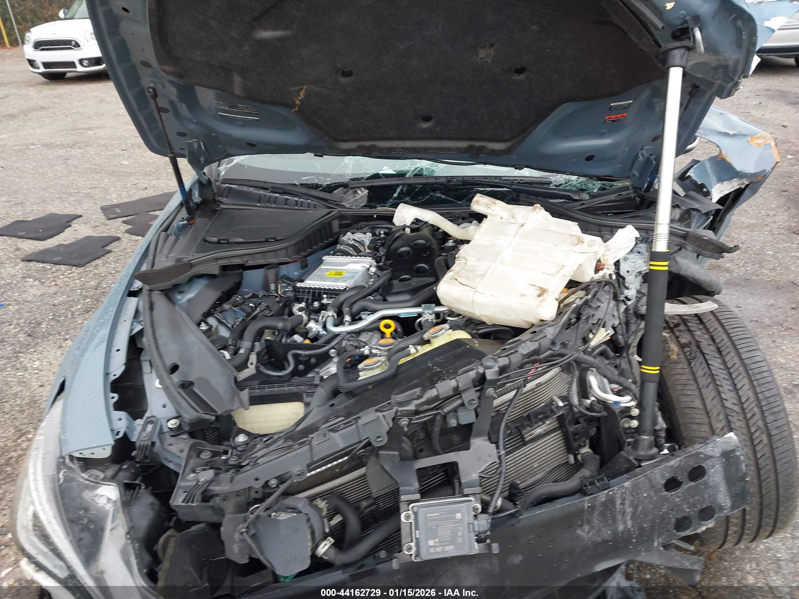 INFINITI Q60 image 10