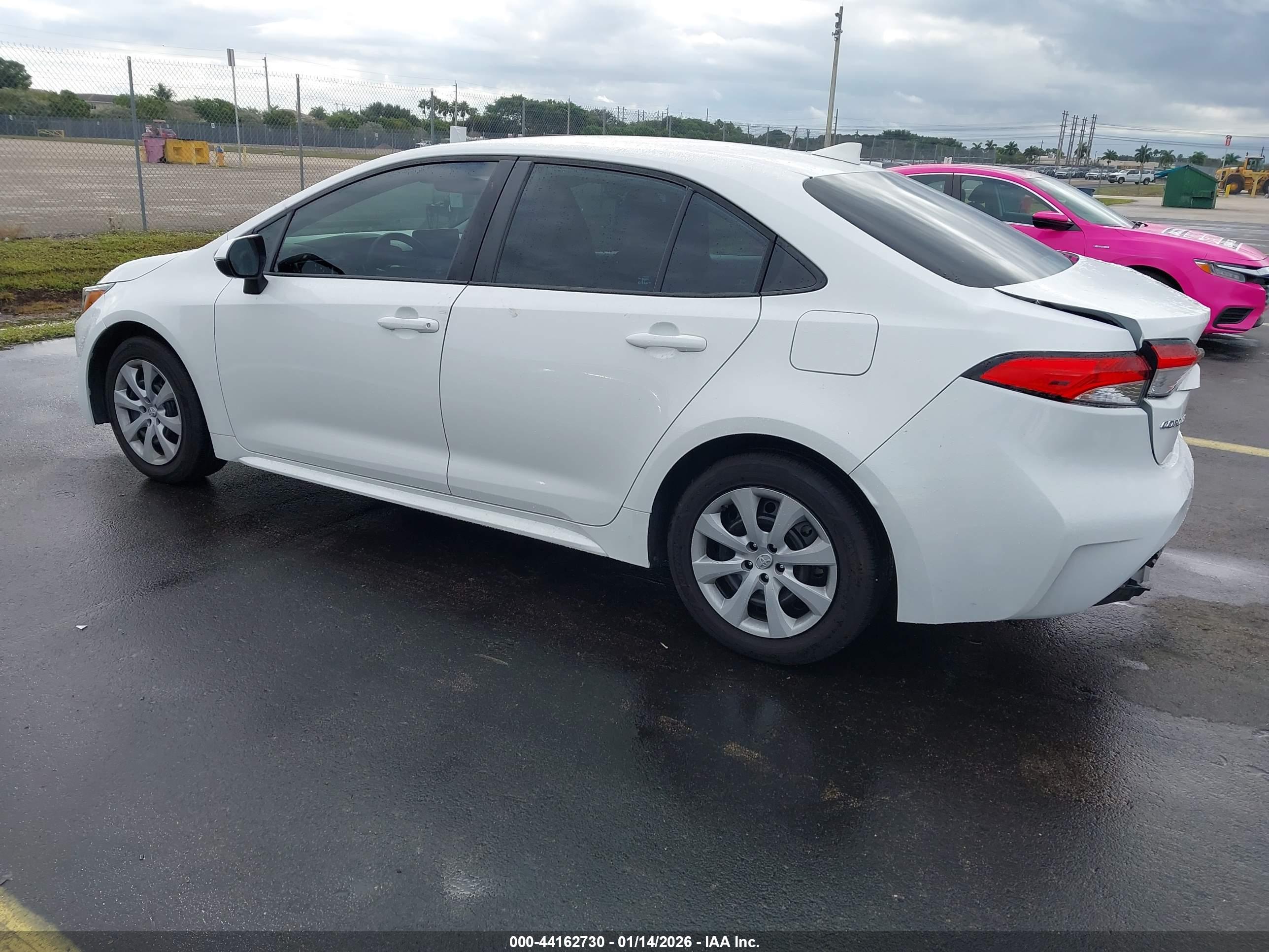 TOYOTA COROLLA image 3