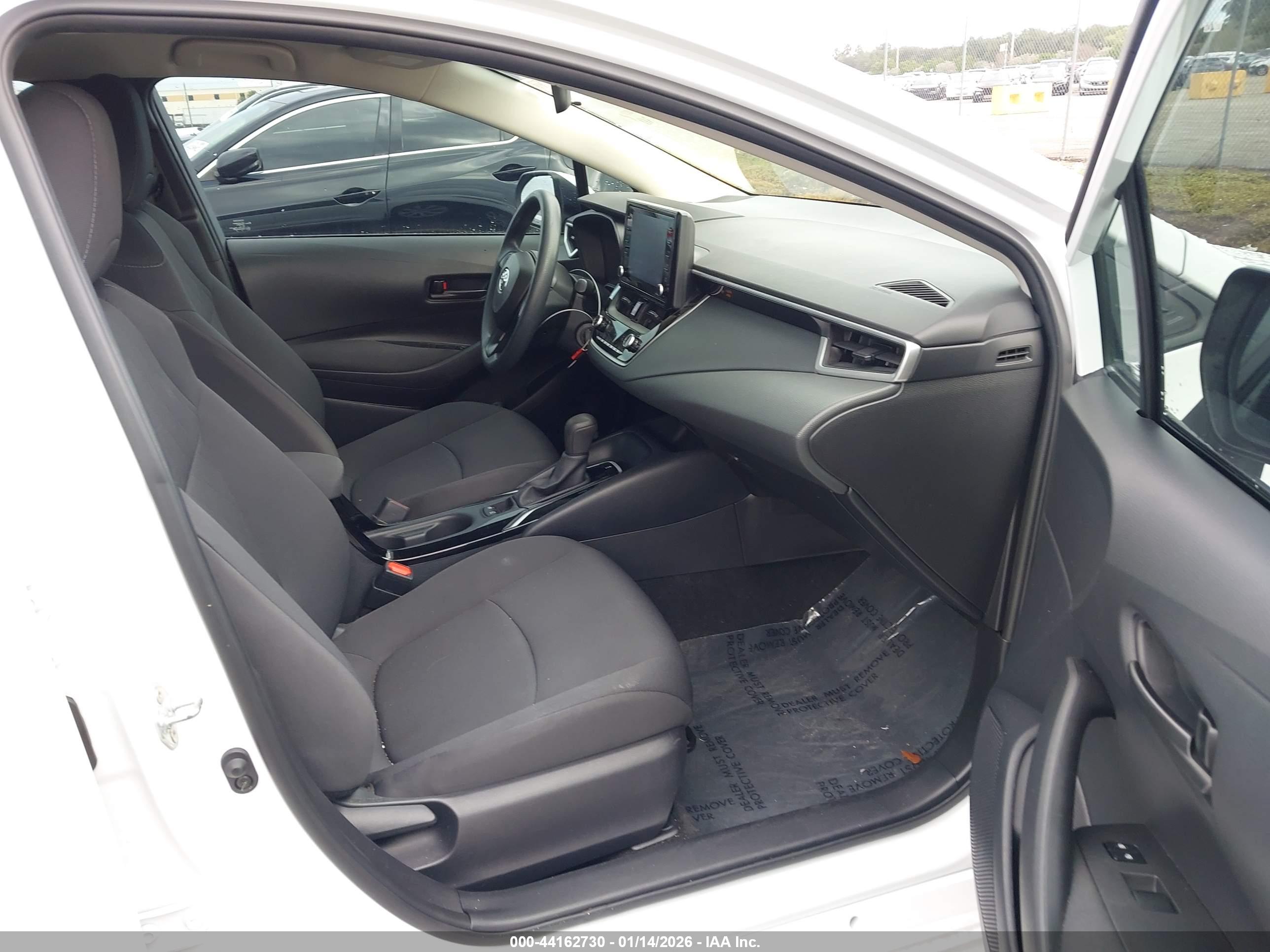 TOYOTA COROLLA image 5