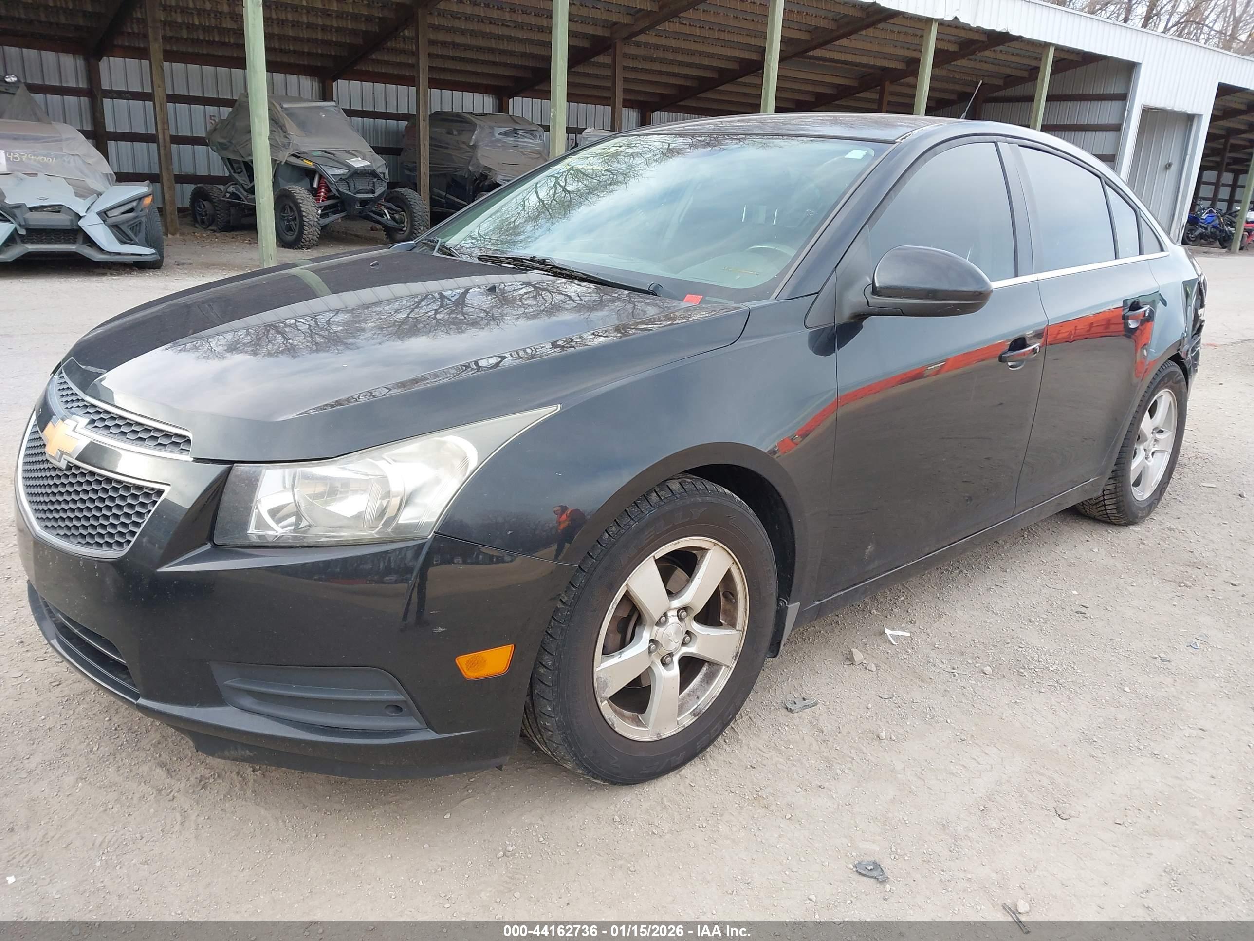 CHEVROLET CRUZE image 2