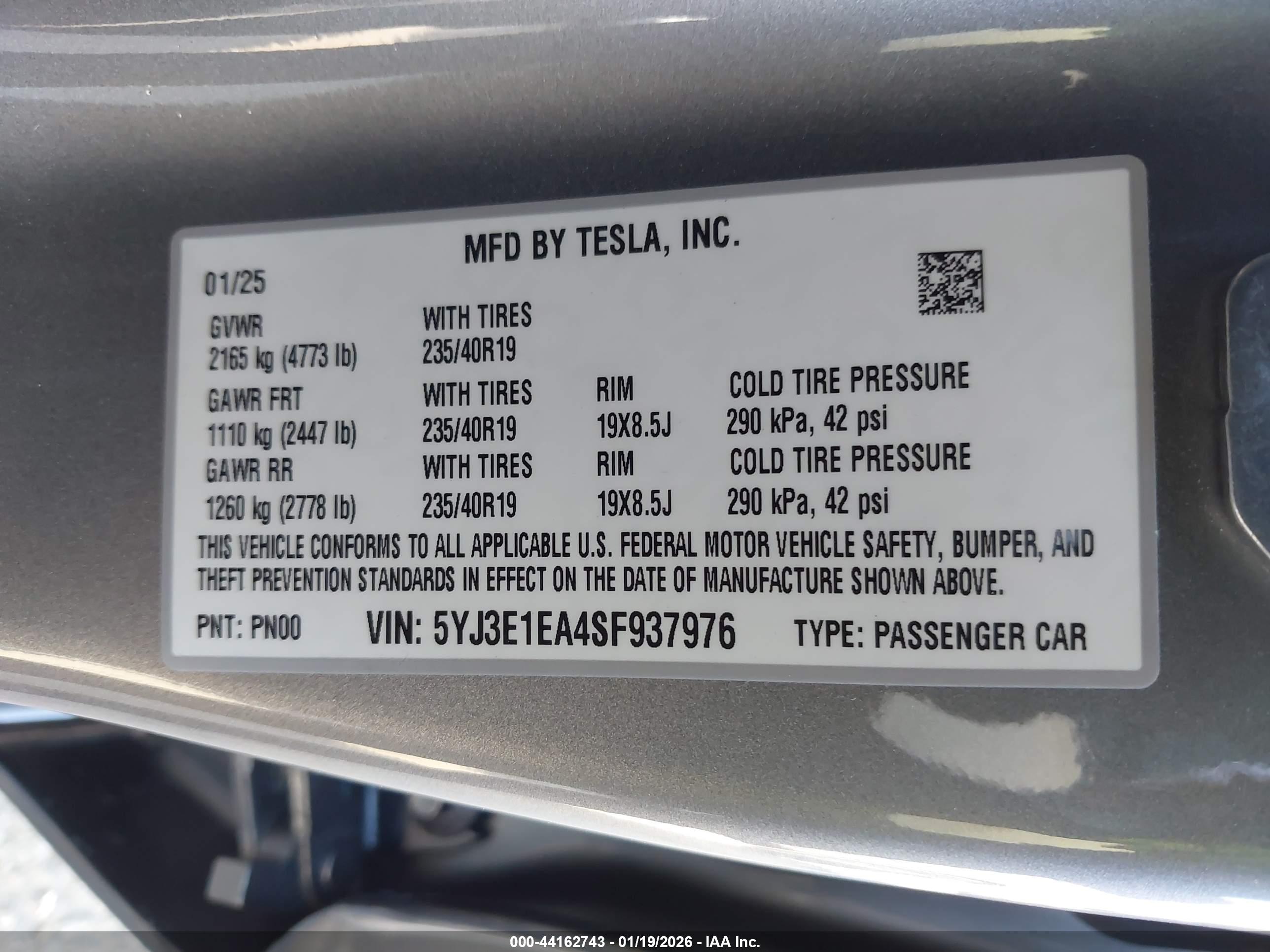 TESLA MODEL image 9