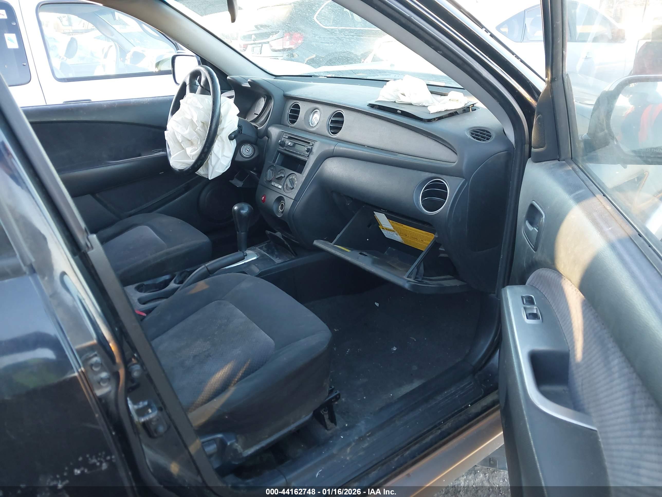 MITSUBISHI OUTLANDER image 5