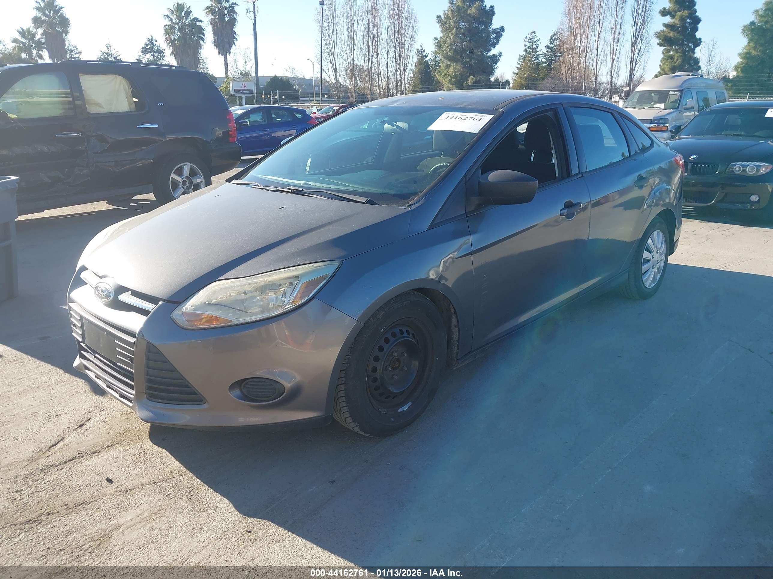 FORD FOCUS image 2