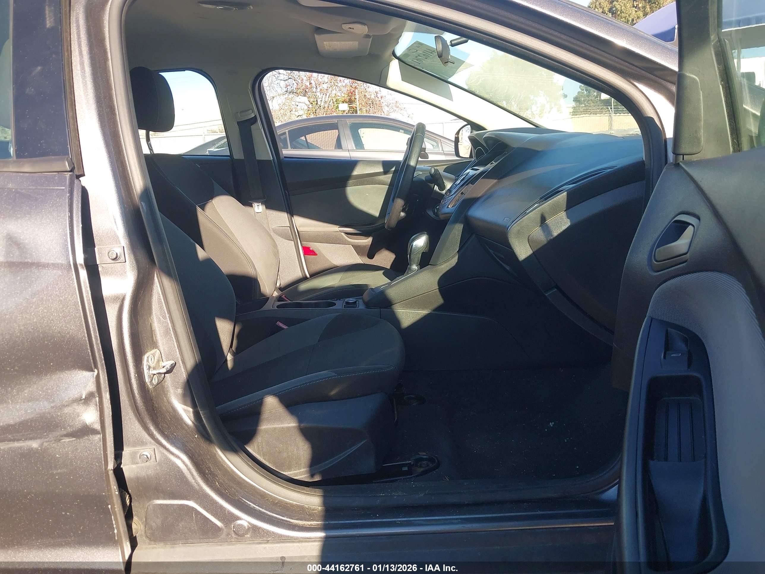 FORD FOCUS image 5