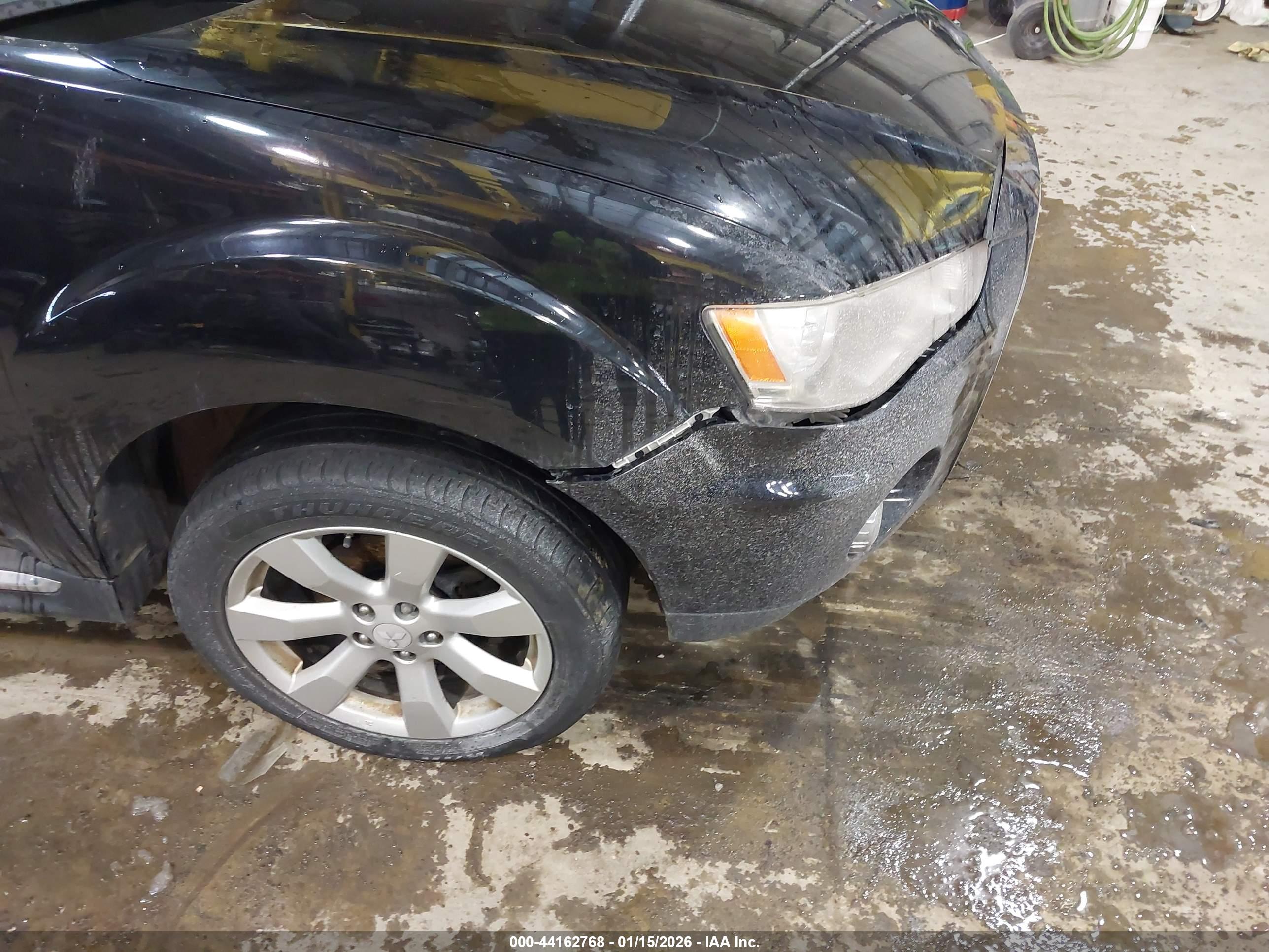 MITSUBISHI OUTLANDER image 6
