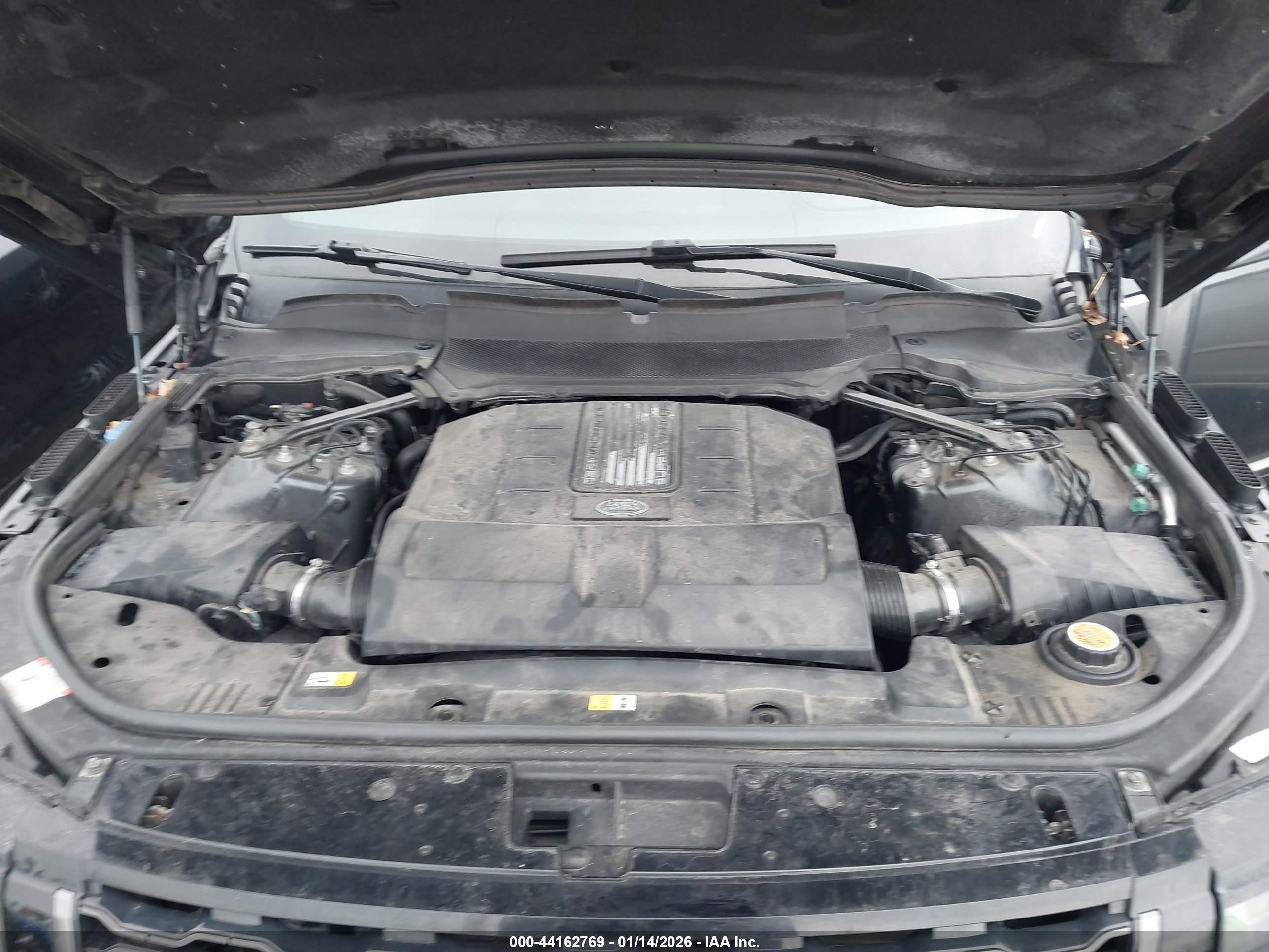 LAND ROVER image 10