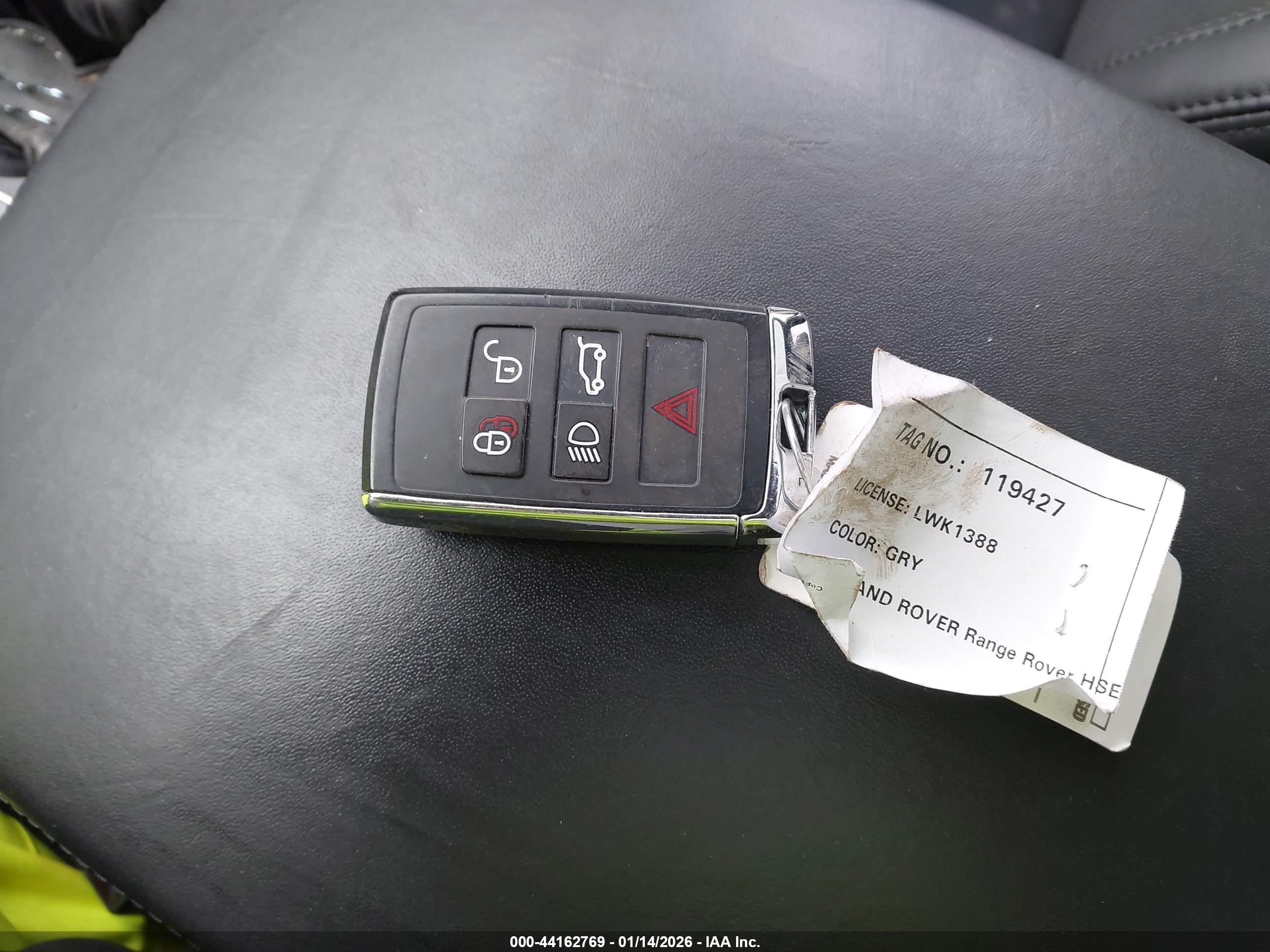 LAND ROVER image 11
