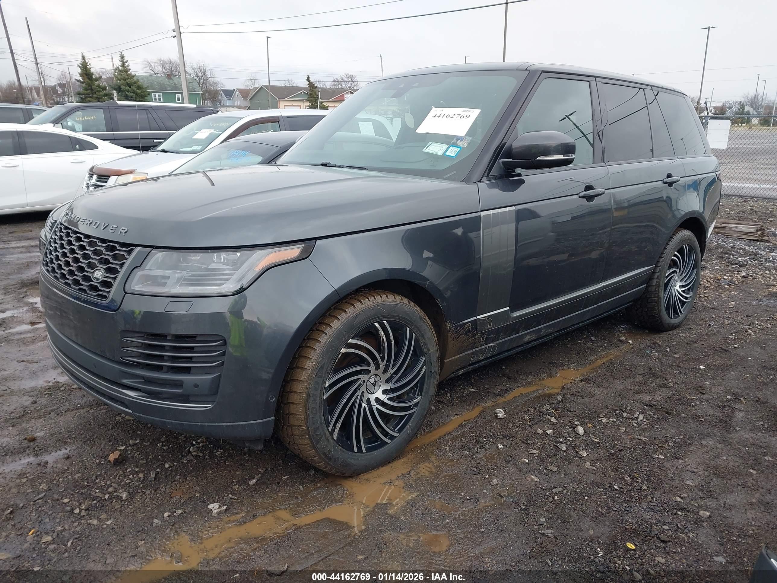 LAND ROVER image 2