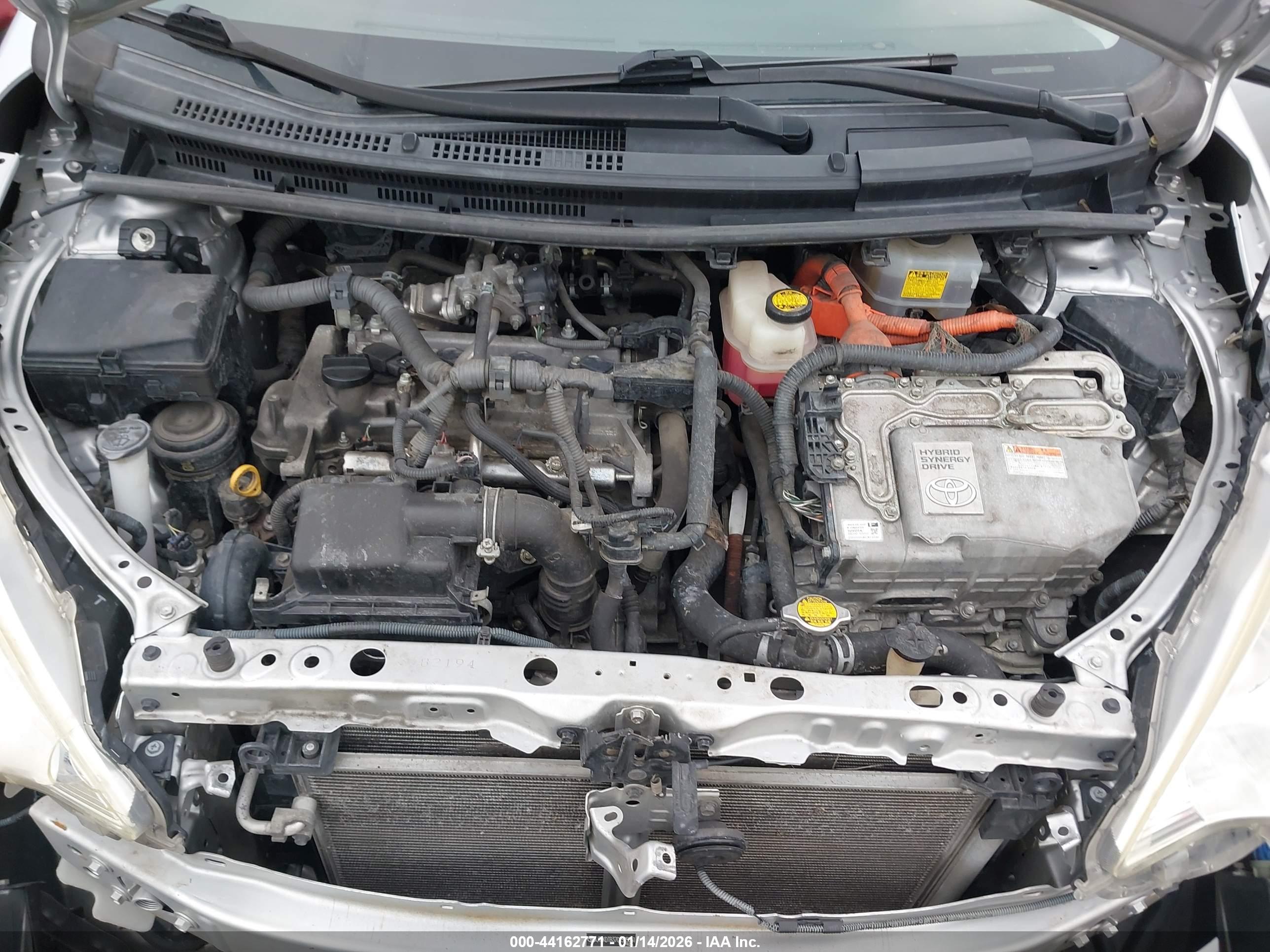 TOYOTA PRIUS image 10