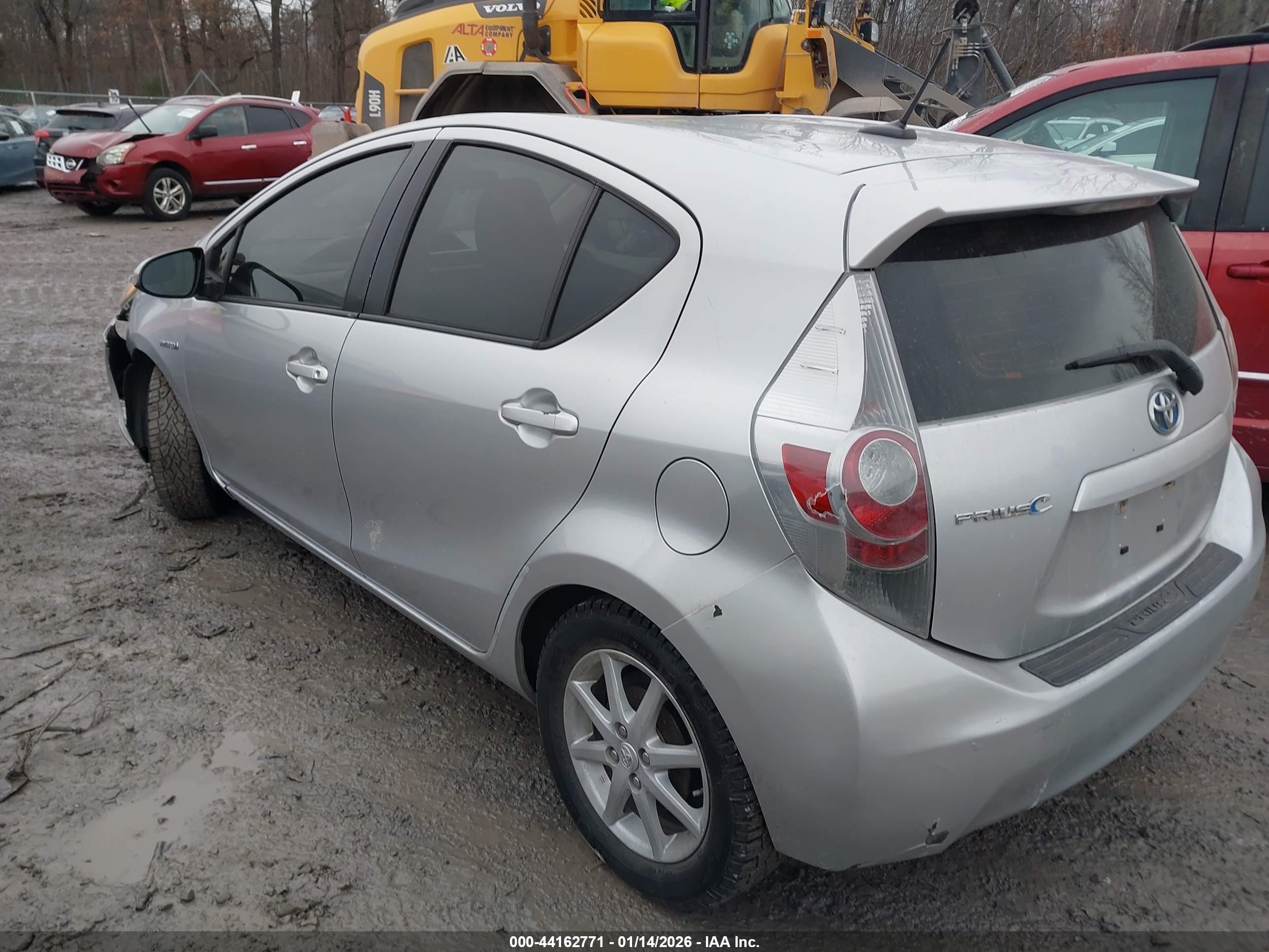 TOYOTA PRIUS image 3