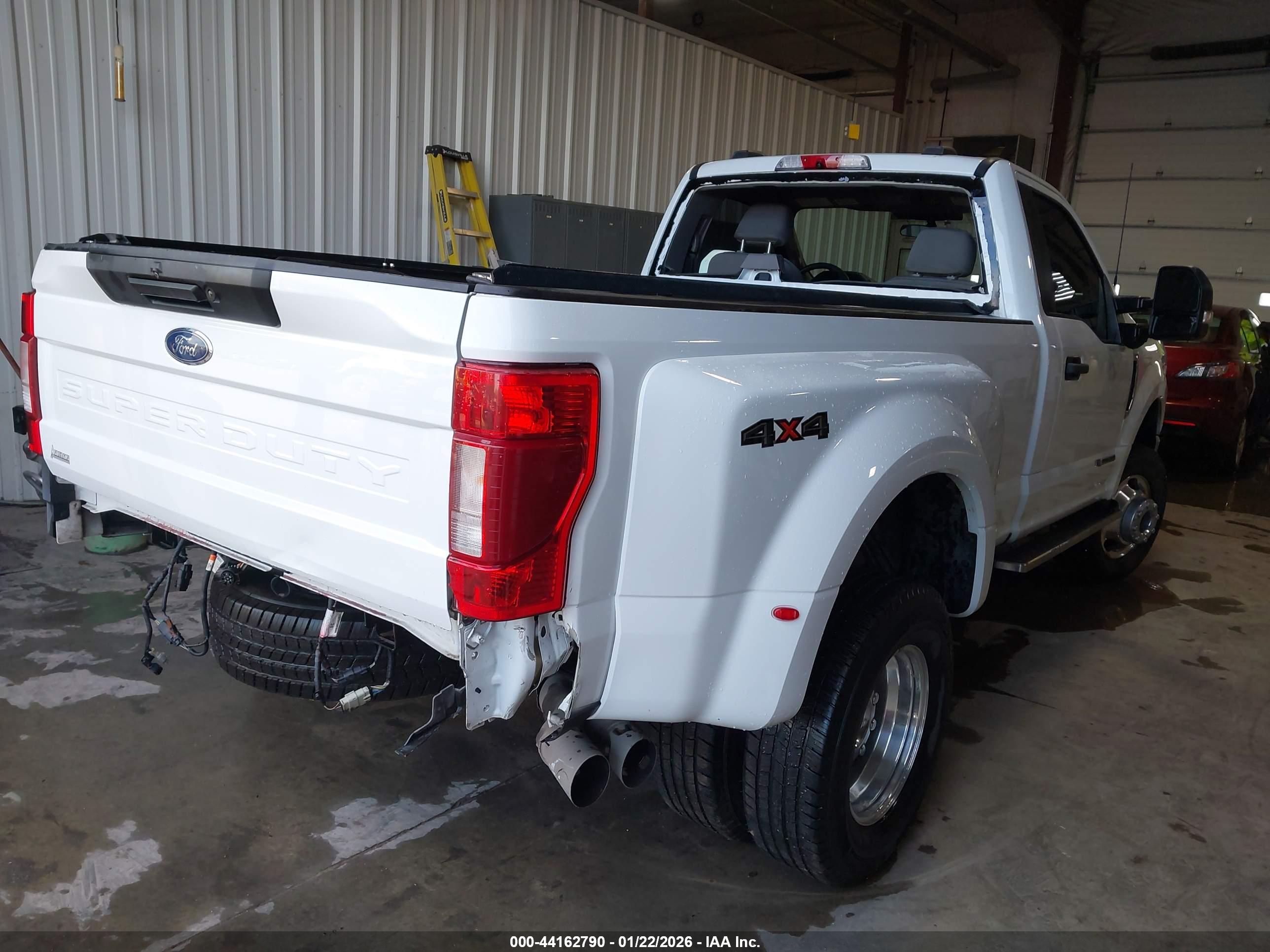 FORD F-350 image 4