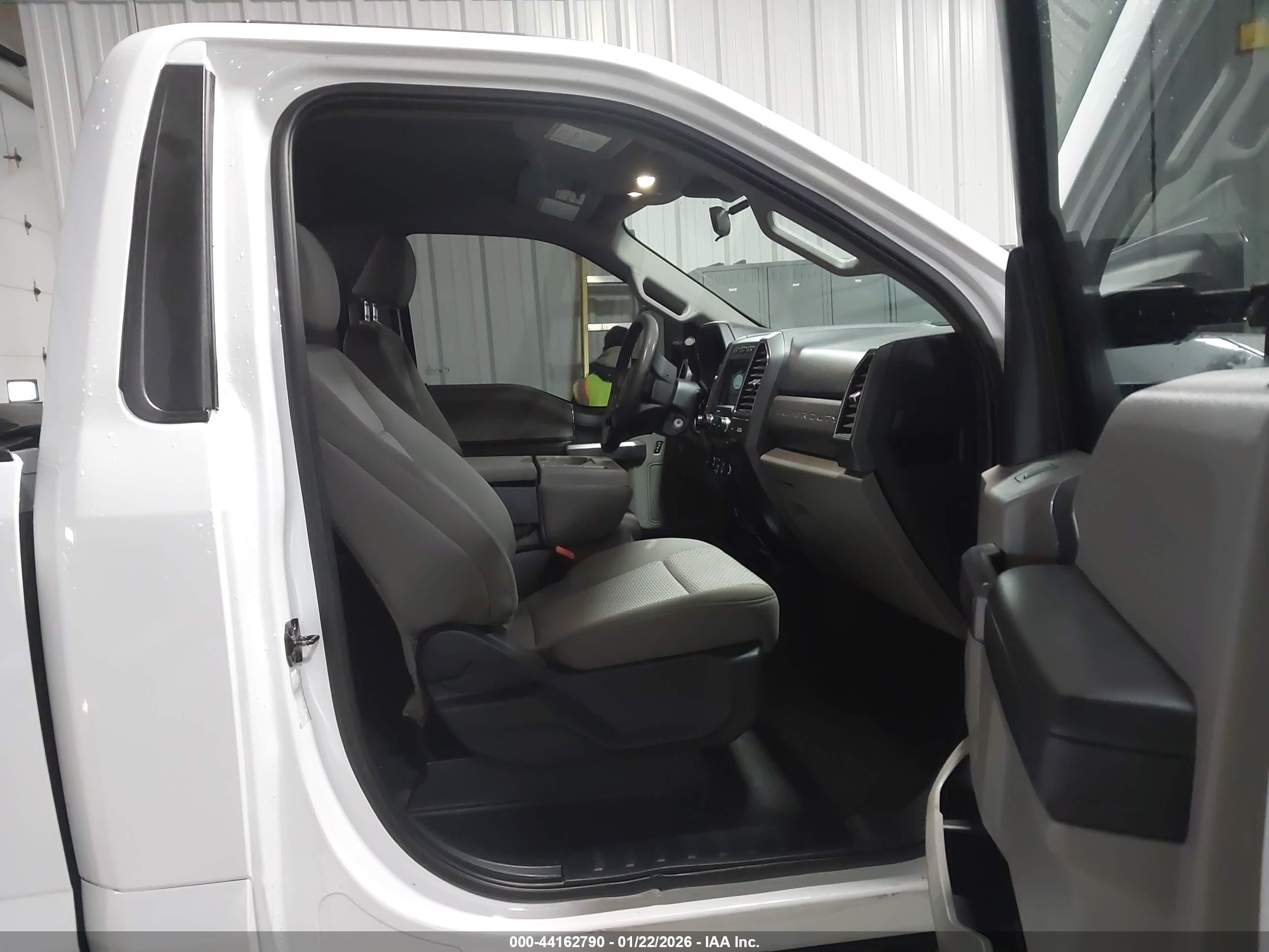 FORD F-350 image 8