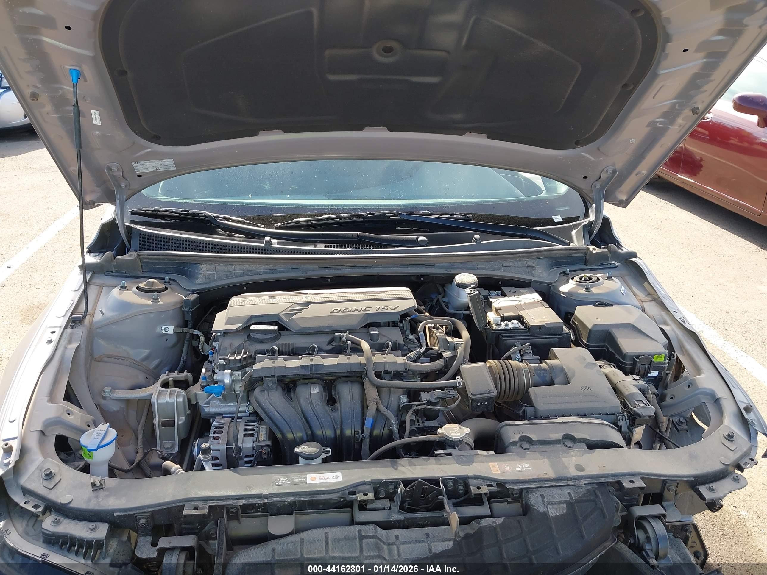 HYUNDAI ELANTRA image 10