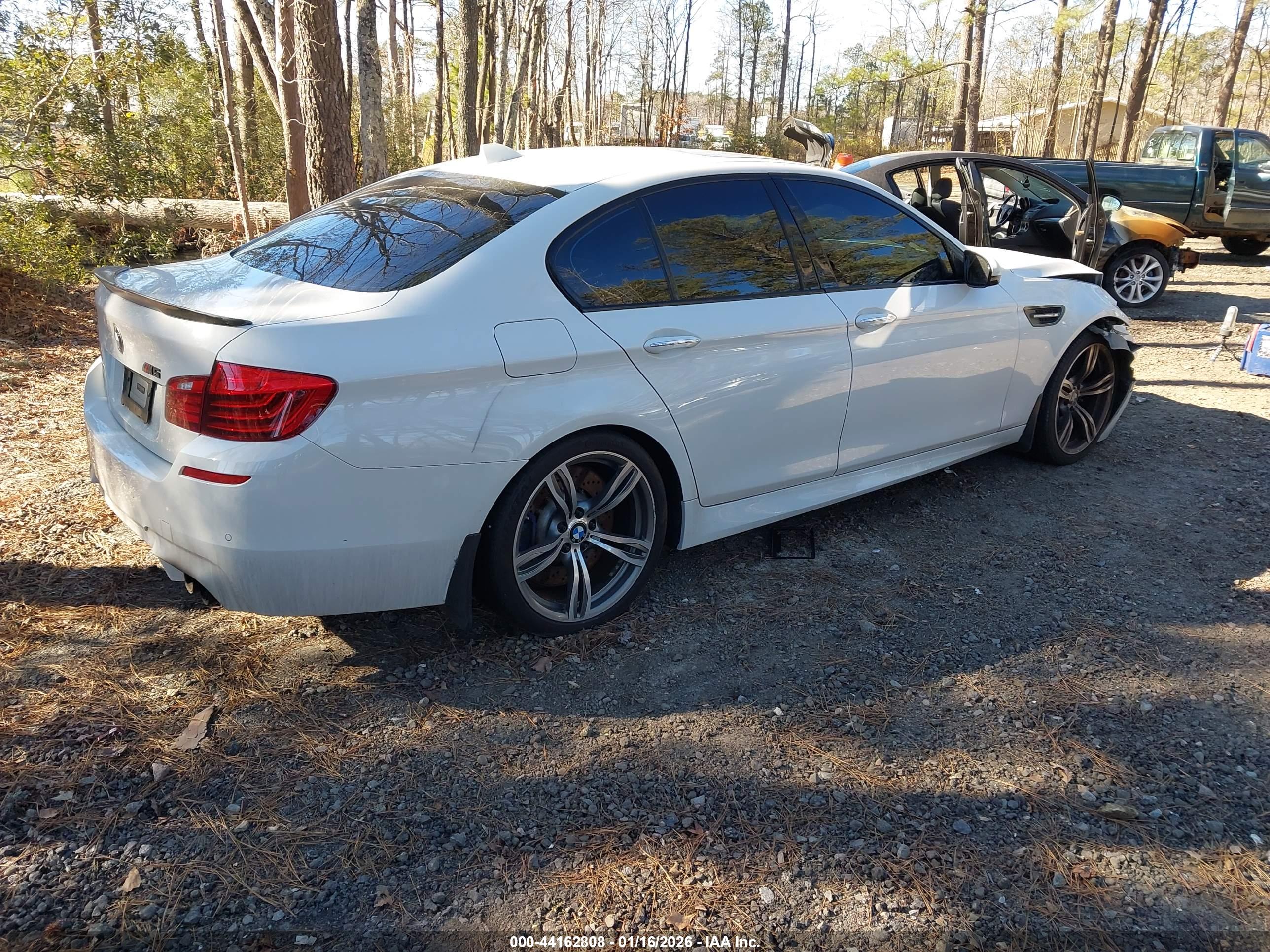 BMW M5 image 4